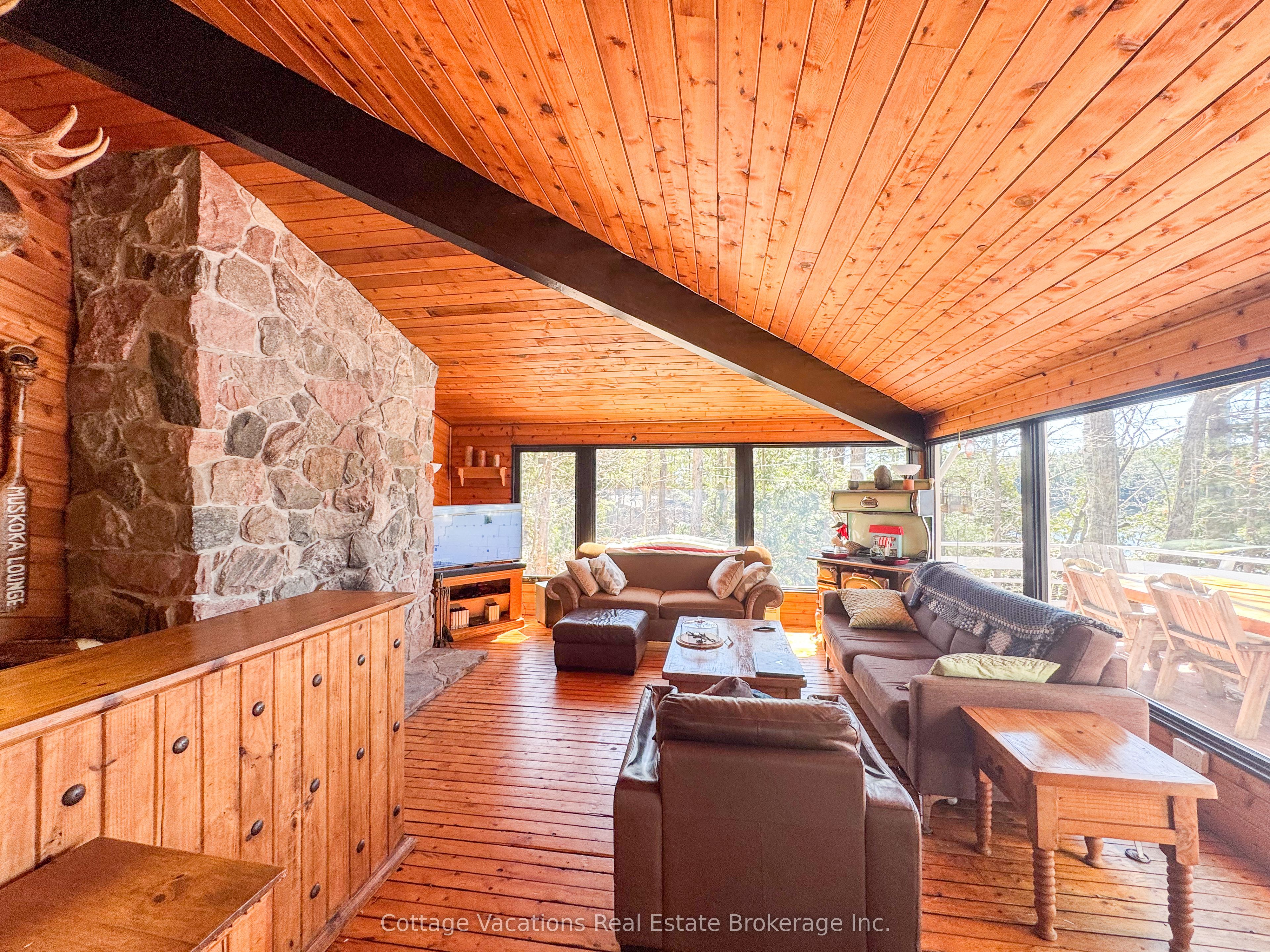1066 Apiary Road Property Photo 5