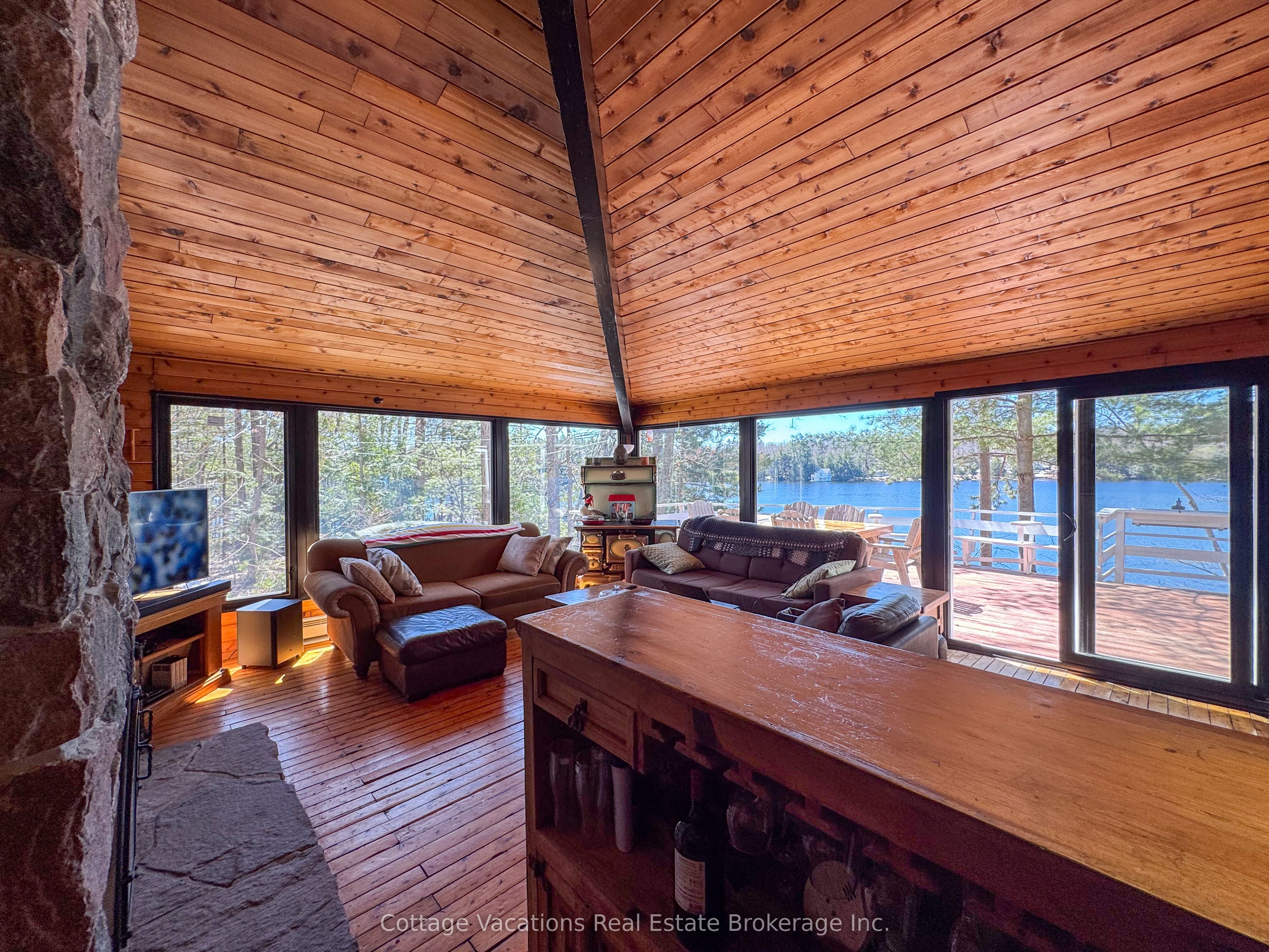 1066 Apiary Road Property Photo 6