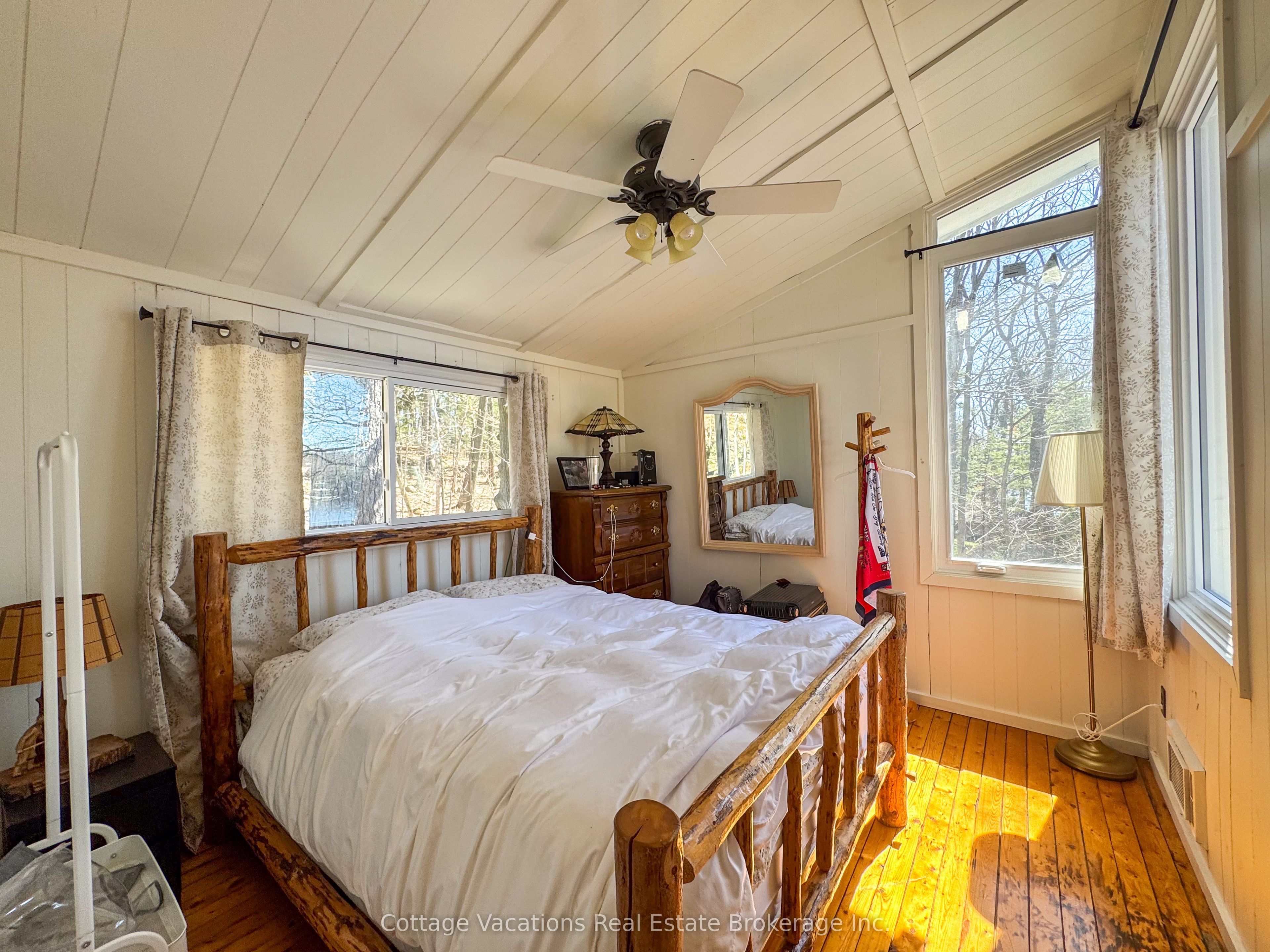 1066 Apiary Road Property Photo 13