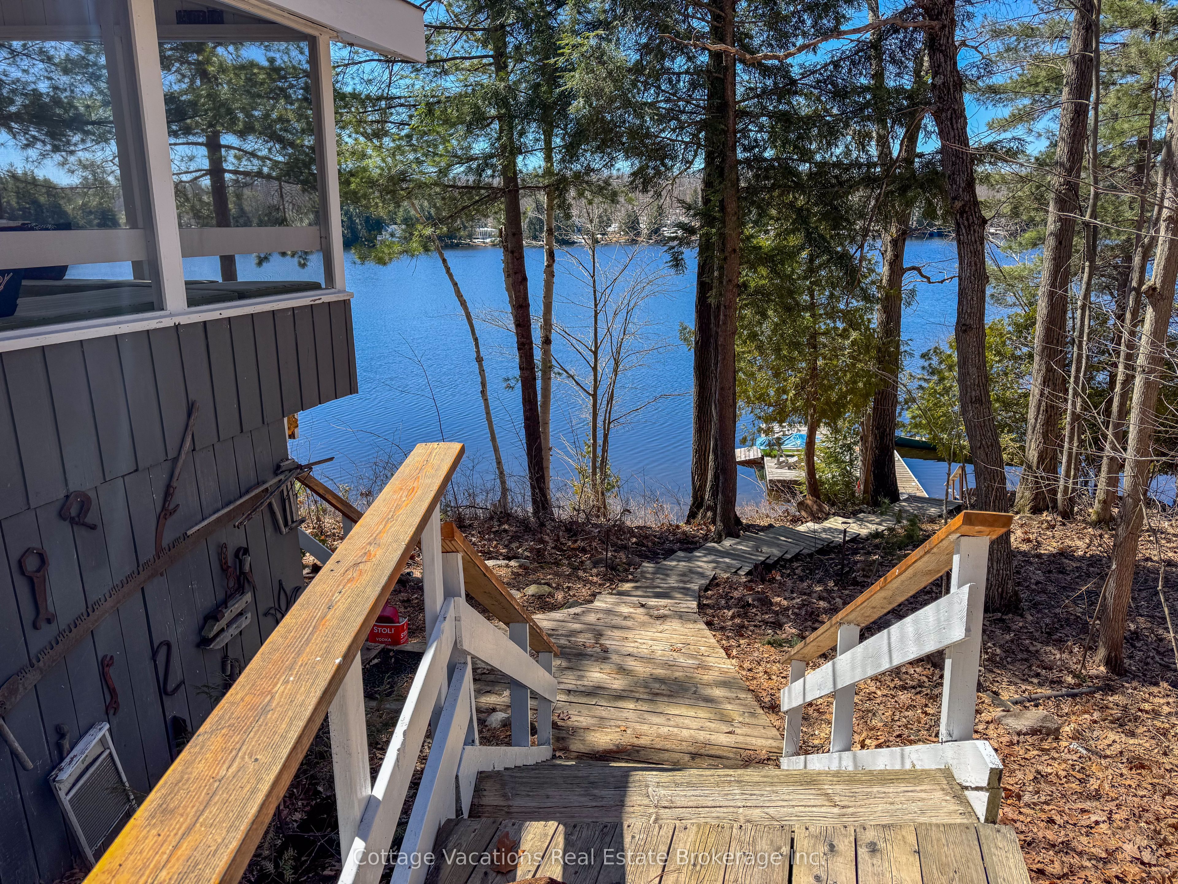 1066 Apiary Road Property Photo 21