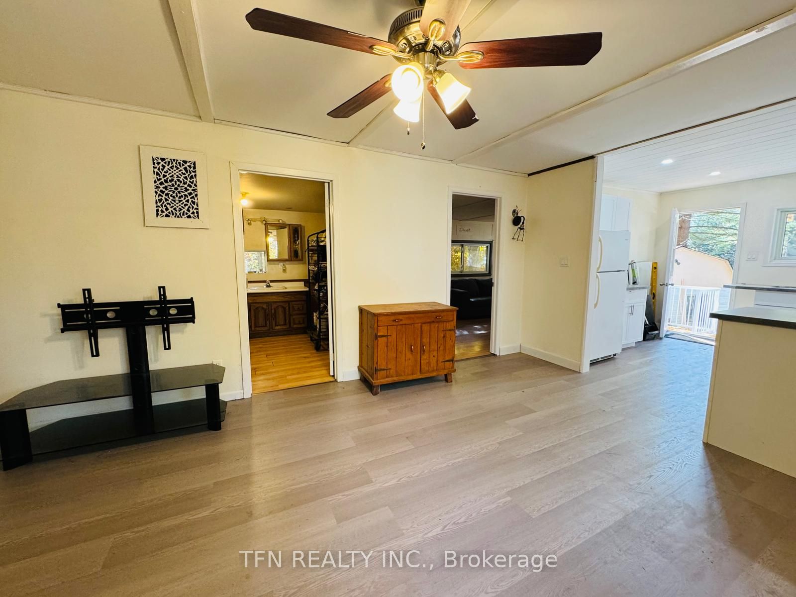 1080 Four Seasons Road Property Photo 1