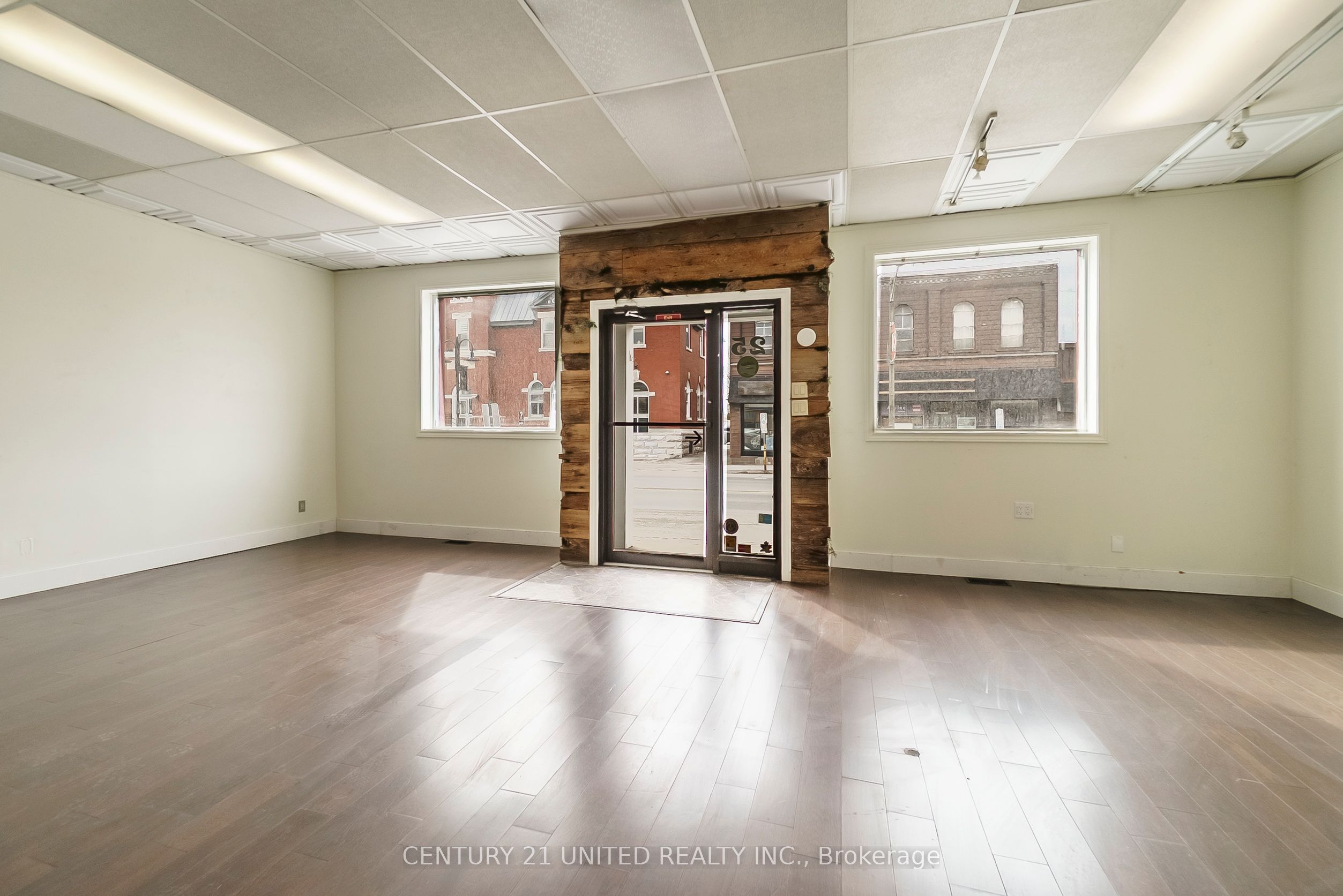 25 Queen St Property Photo 5