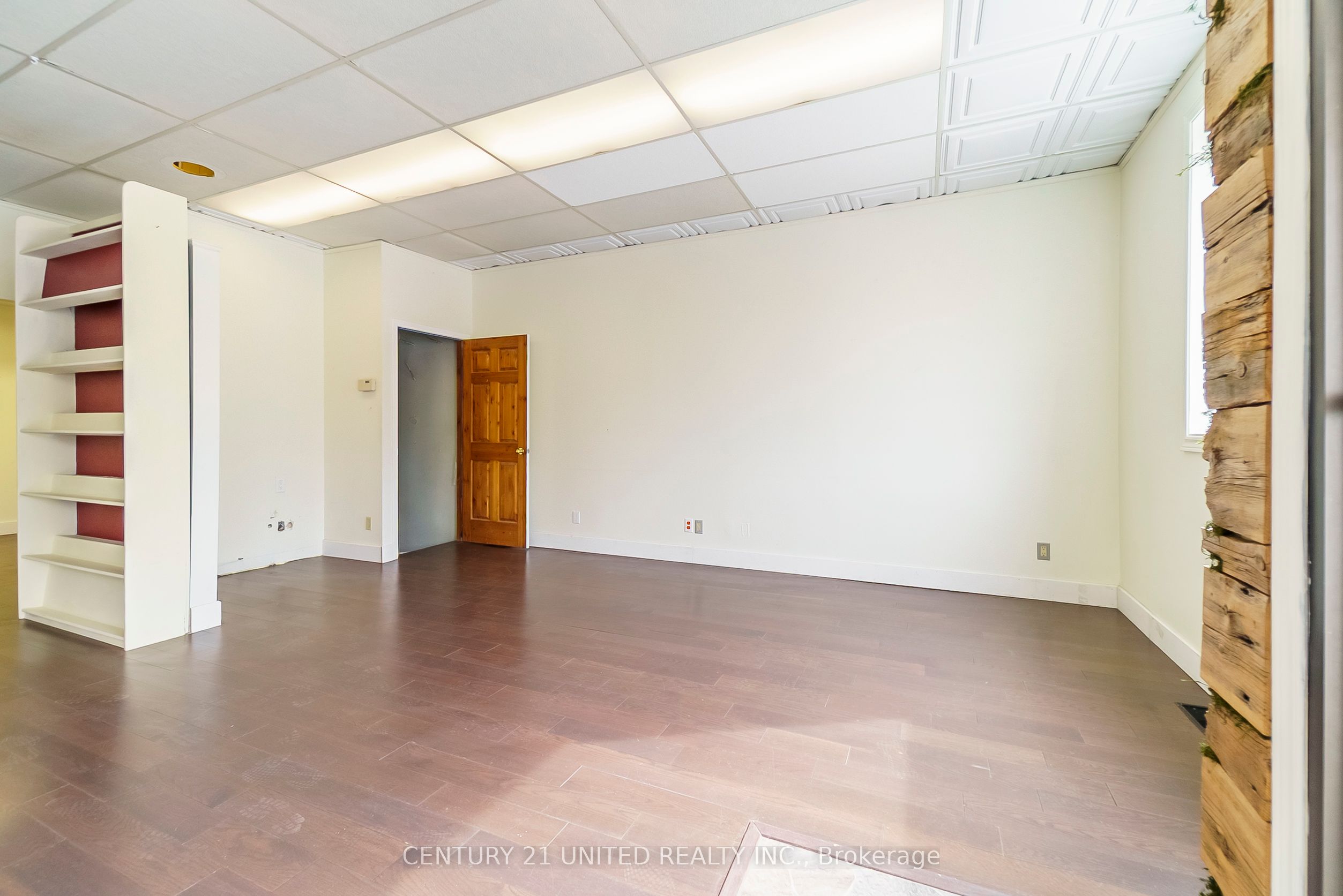 25 Queen St Property Photo 12