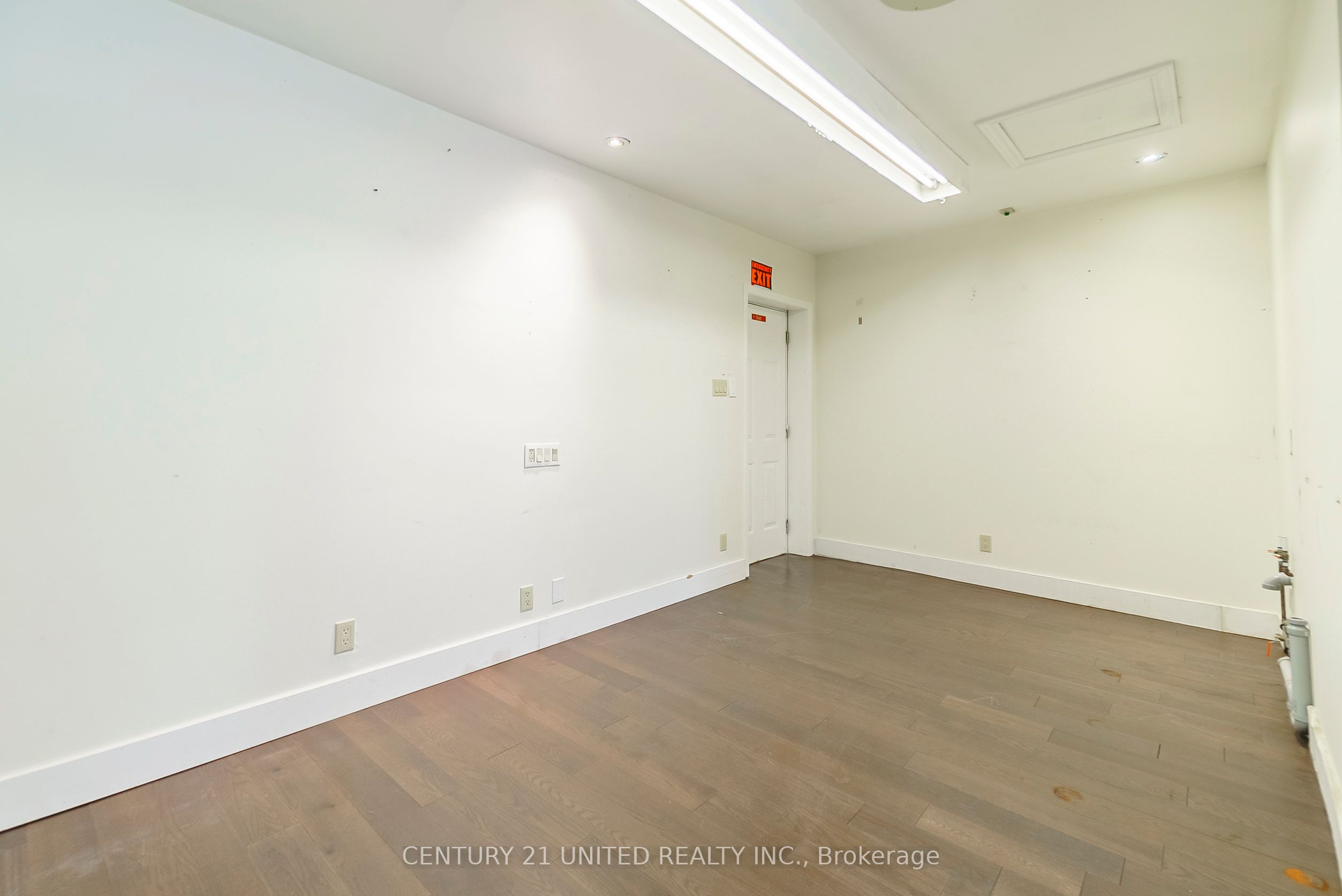 25 Queen St Property Photo 15
