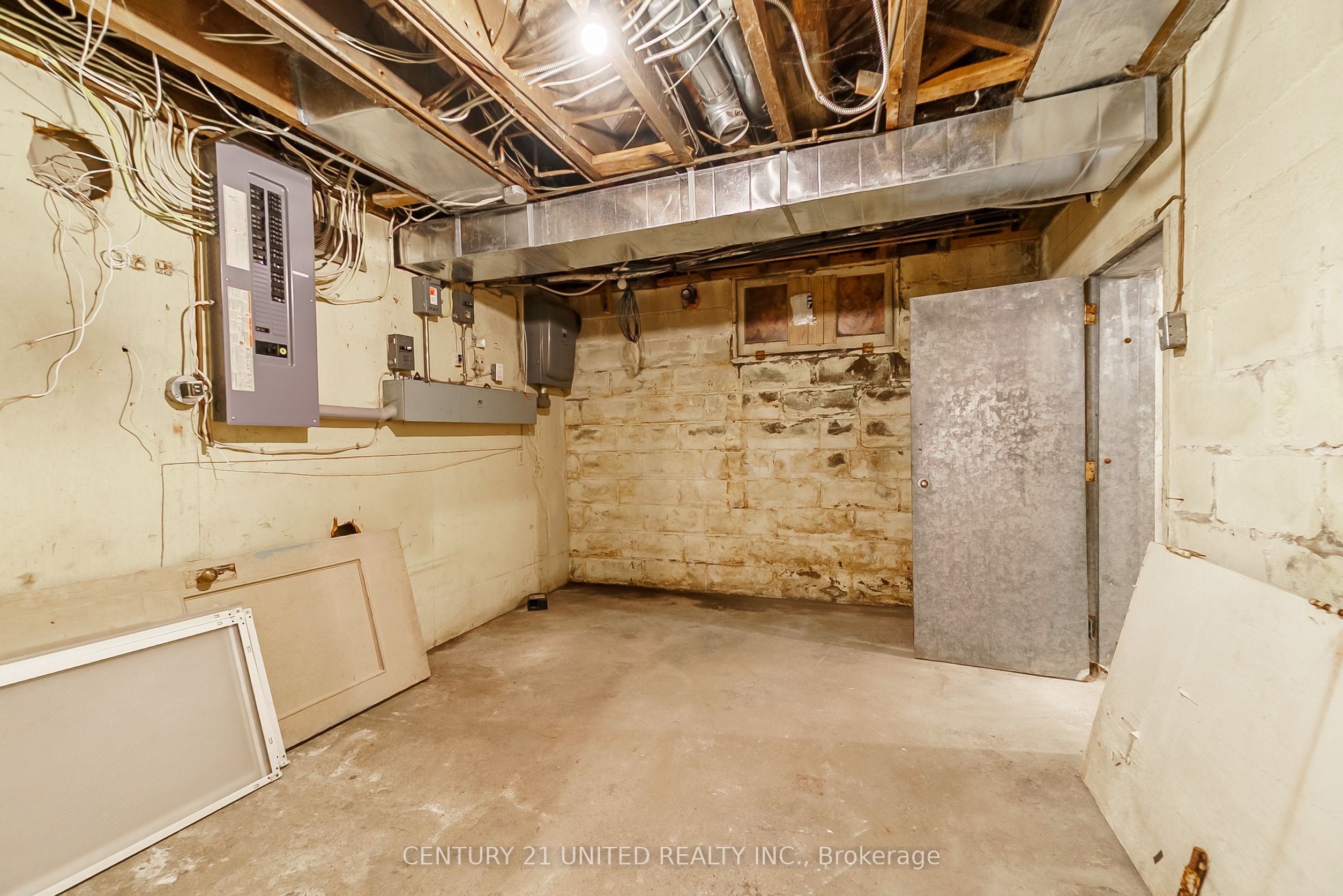 25 Queen St Property Photo 23