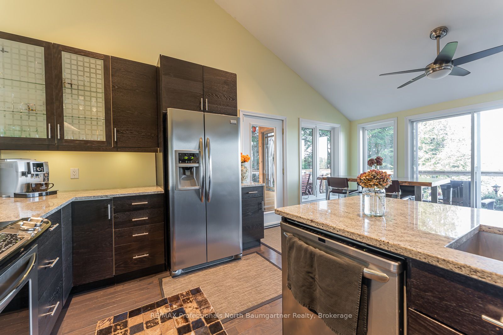 1107 Pine Point Road Property Photo 16