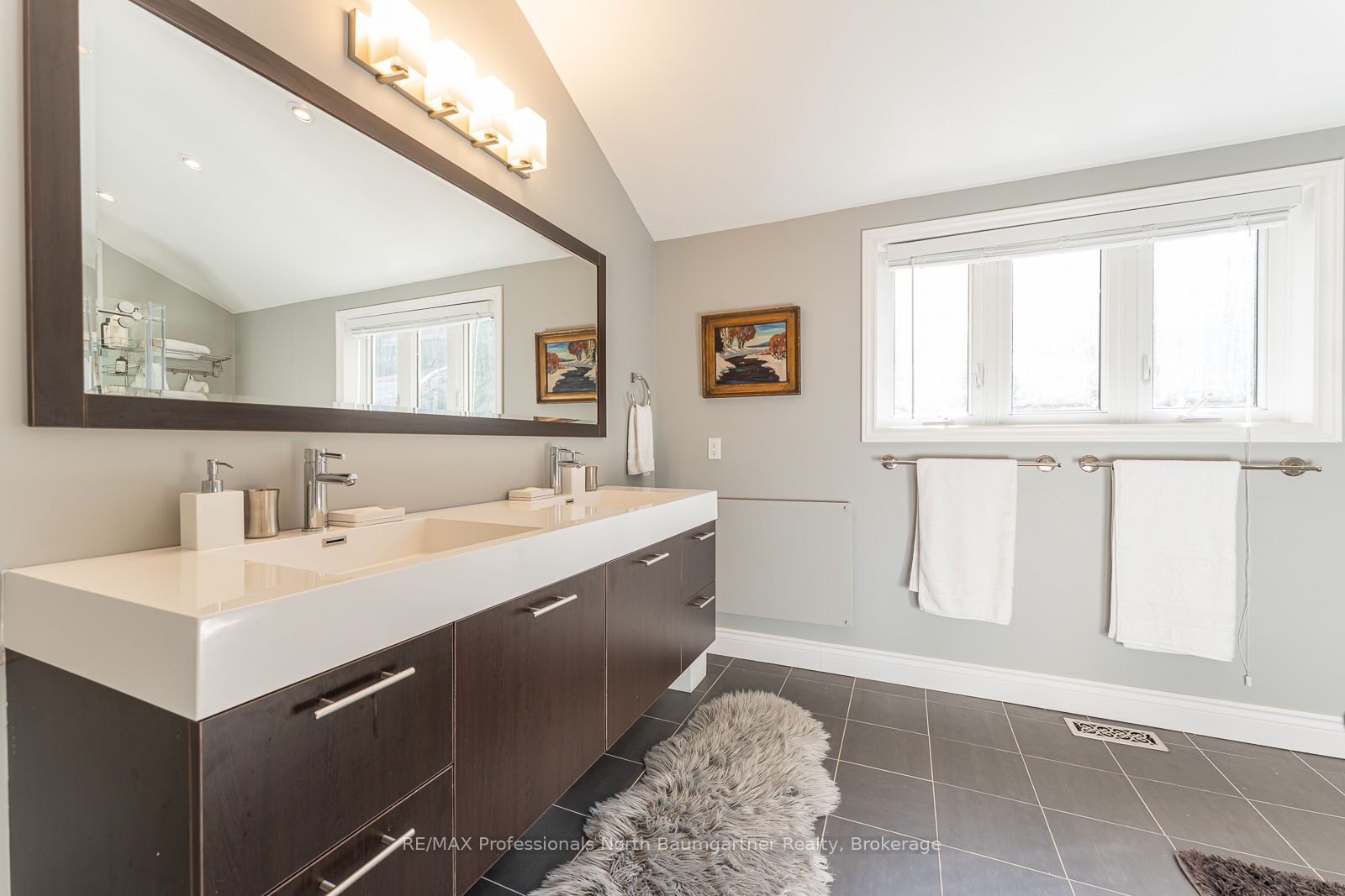 1107 Pine Point Road Property Photo 26