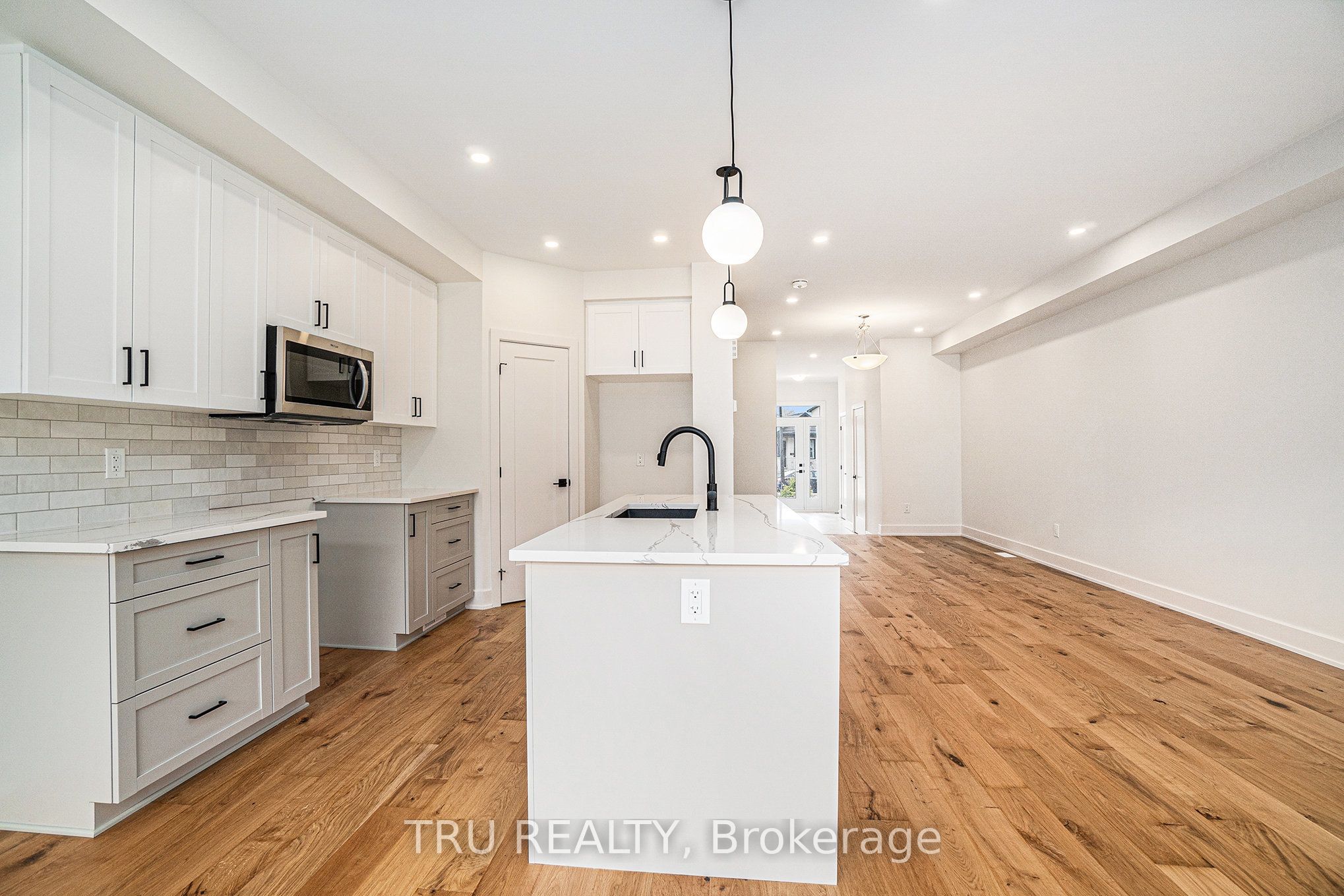 953 Cologne Street Property Photo 10