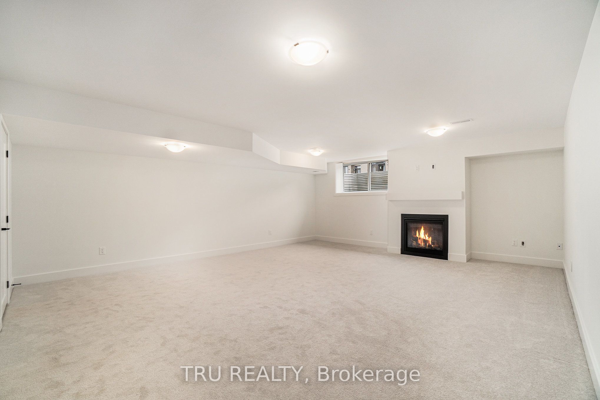 953 Cologne Street Property Photo 24