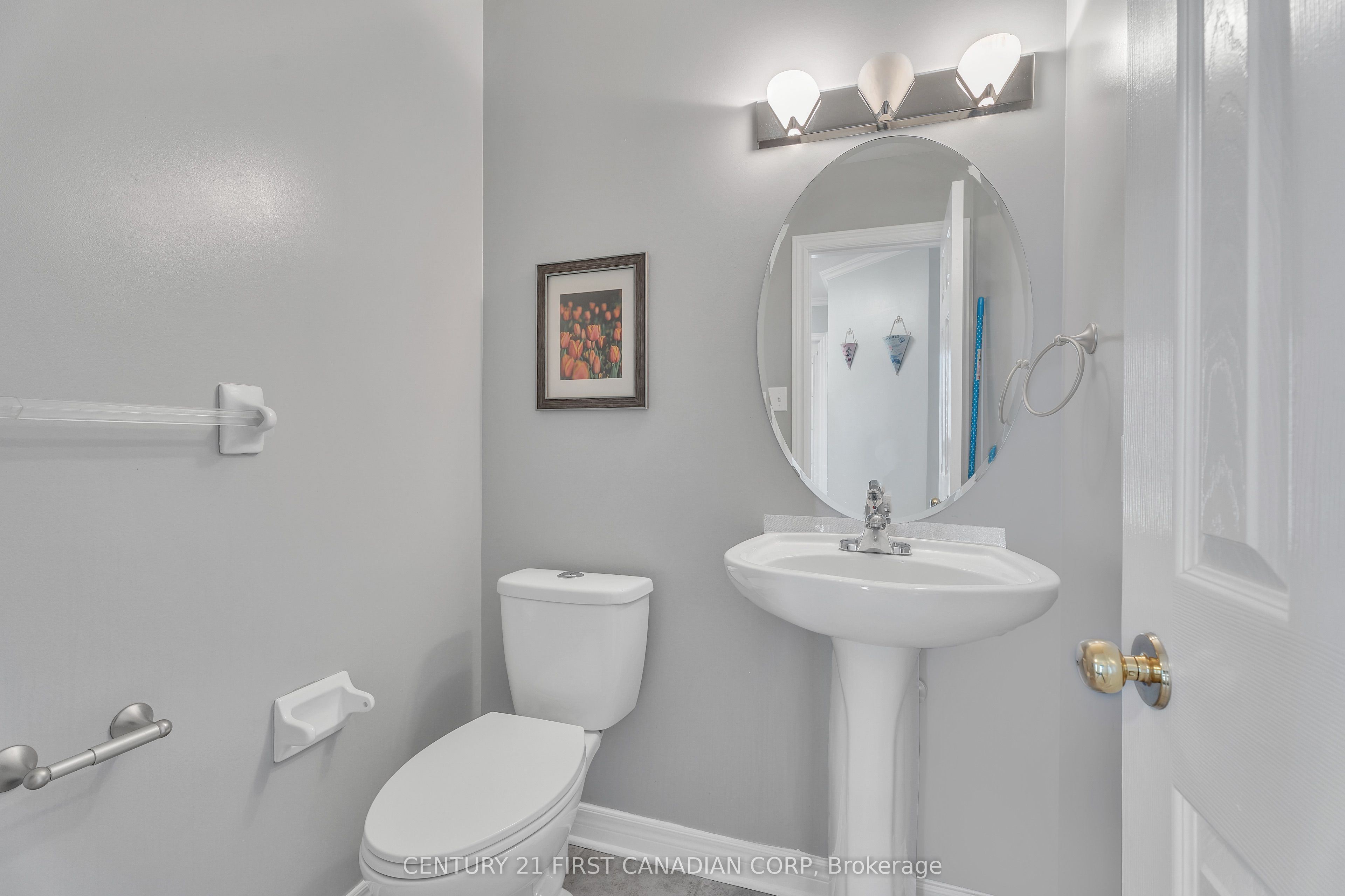 97 Mctaggart Court Property Photo 11