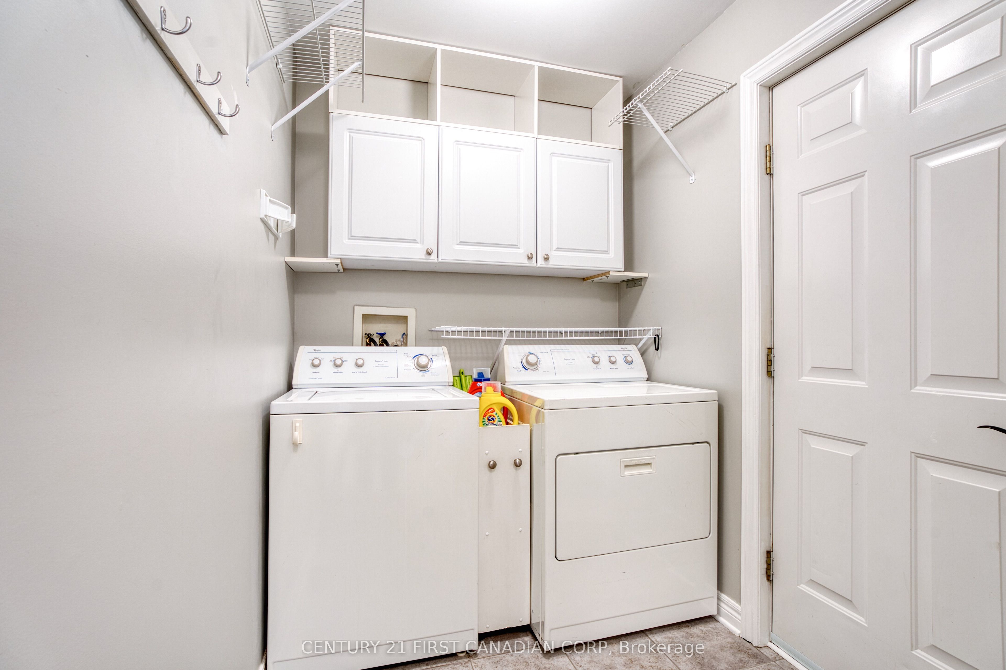 97 Mctaggart Court Property Photo 22