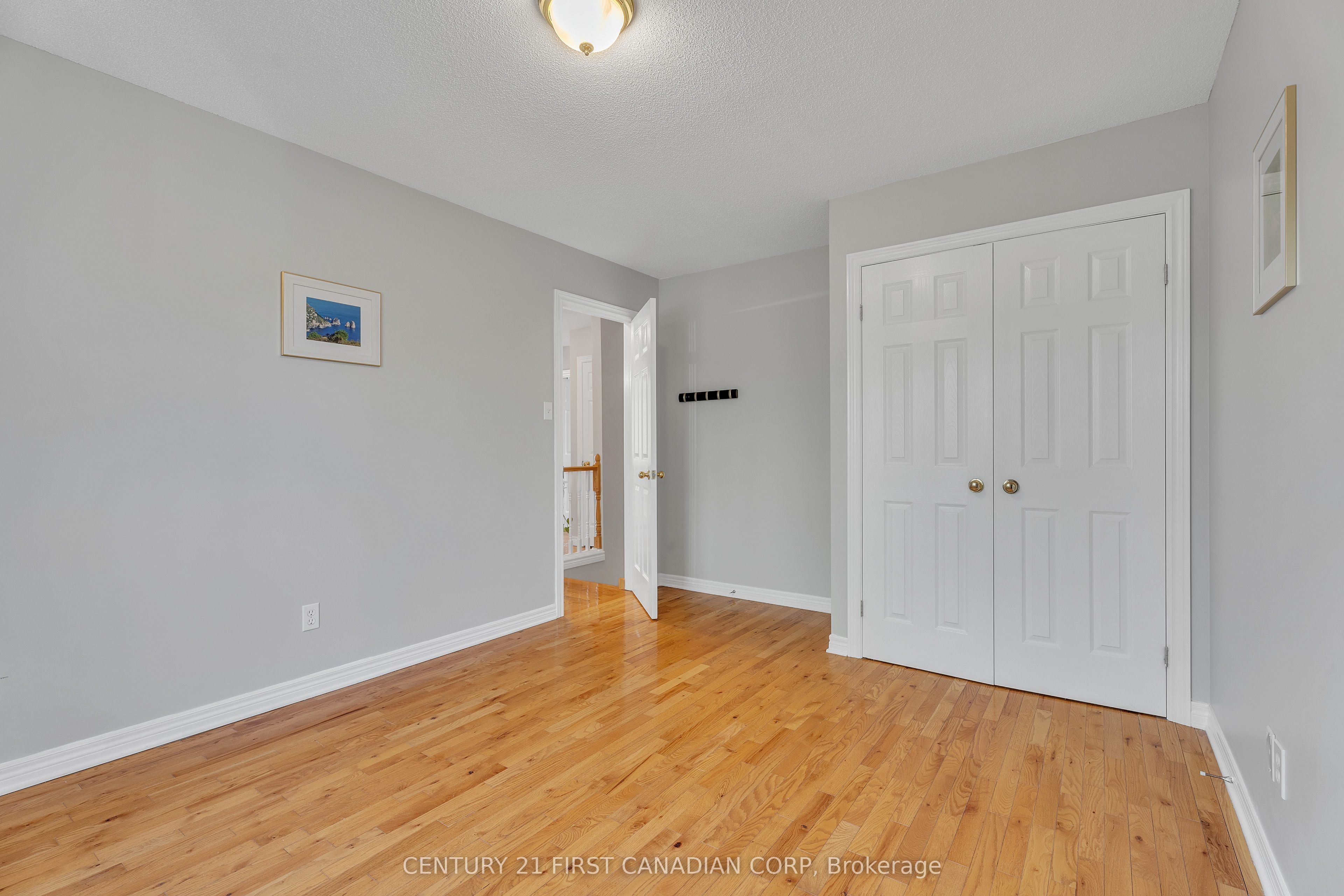 97 Mctaggart Court Property Photo 25