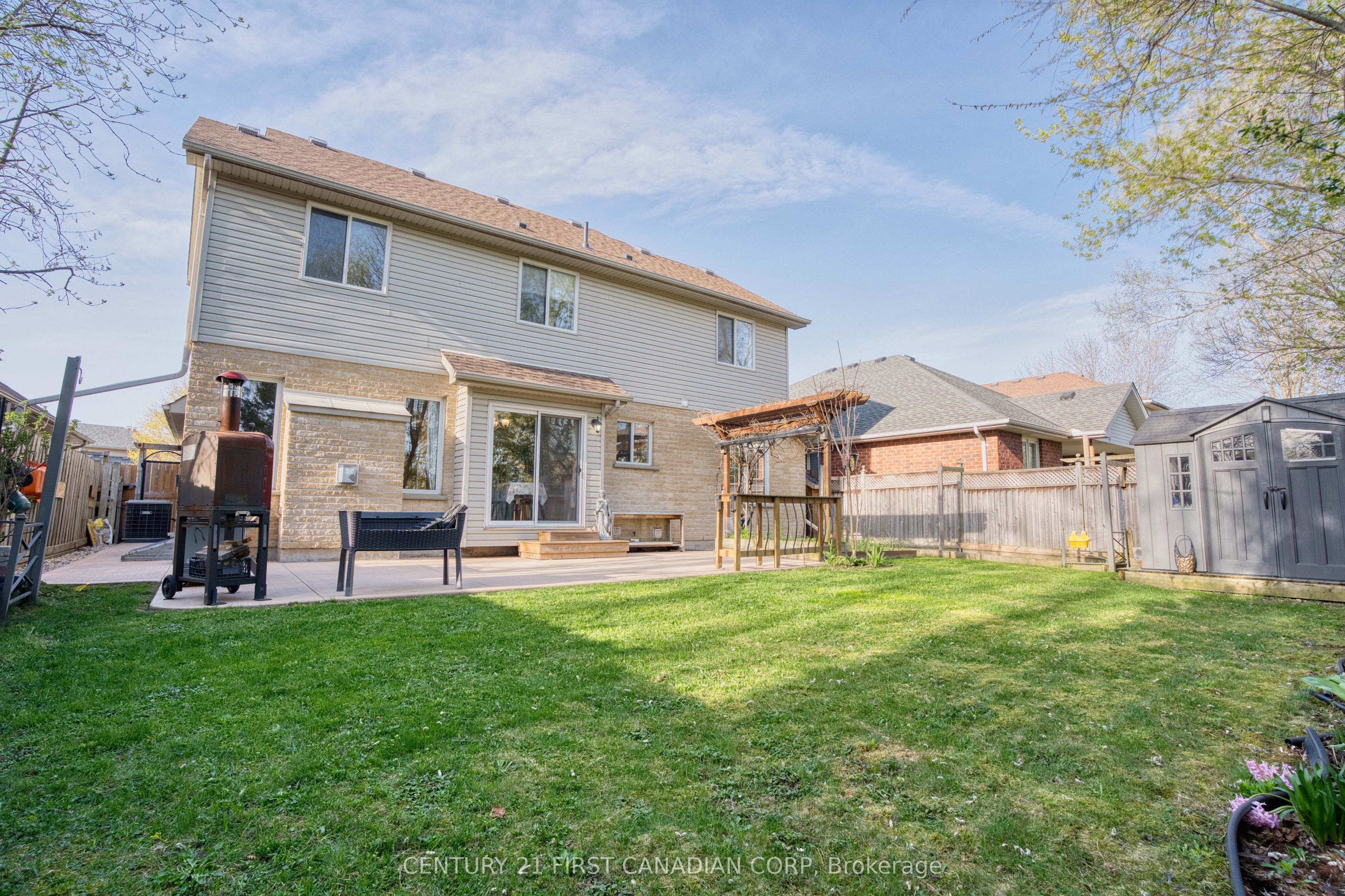 97 Mctaggart Court Property Photo 43