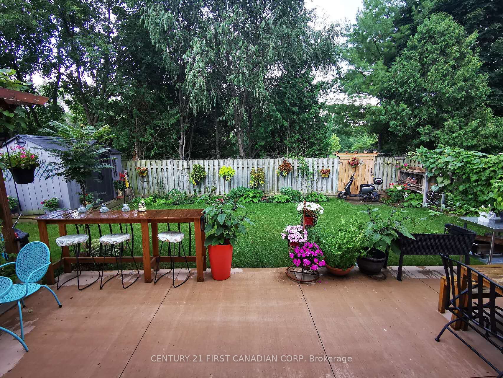 97 Mctaggart Court Property Photo 45