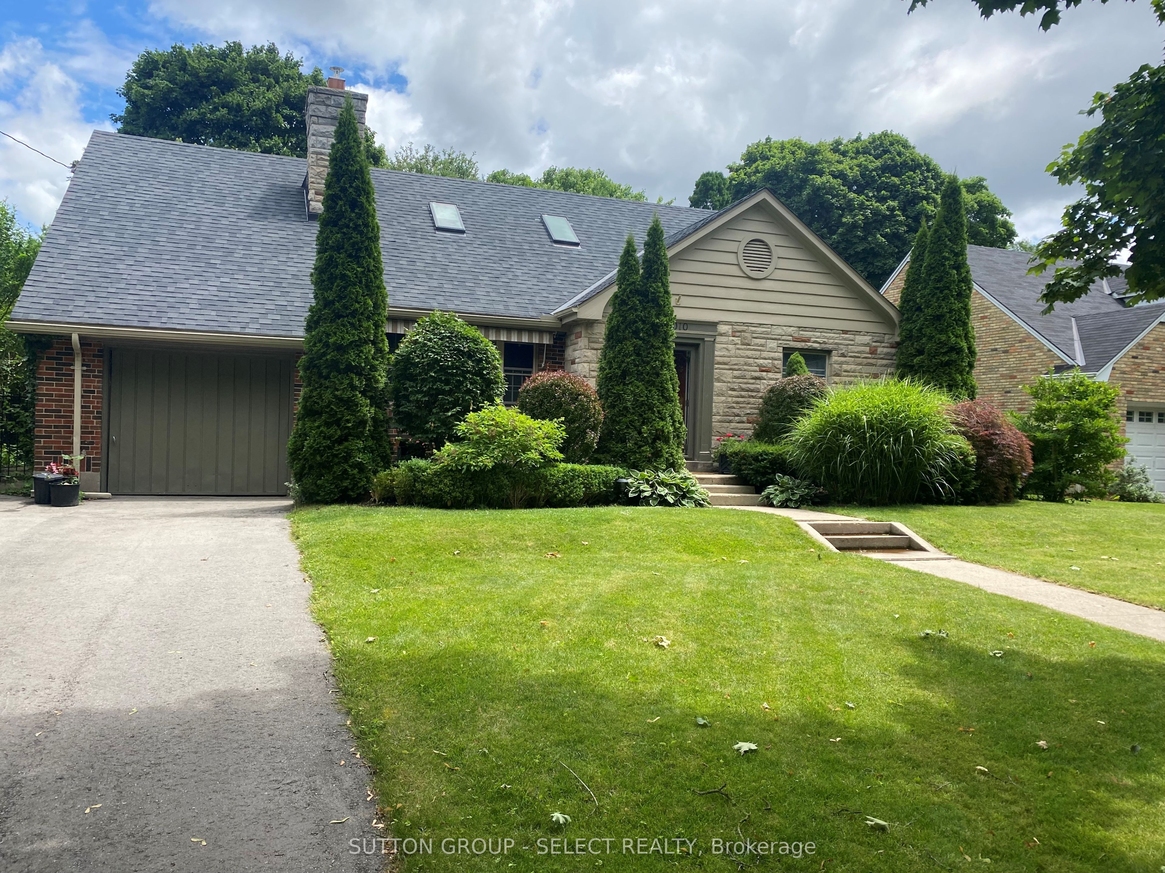 1010 Harrison Avenue Property Photo 1
