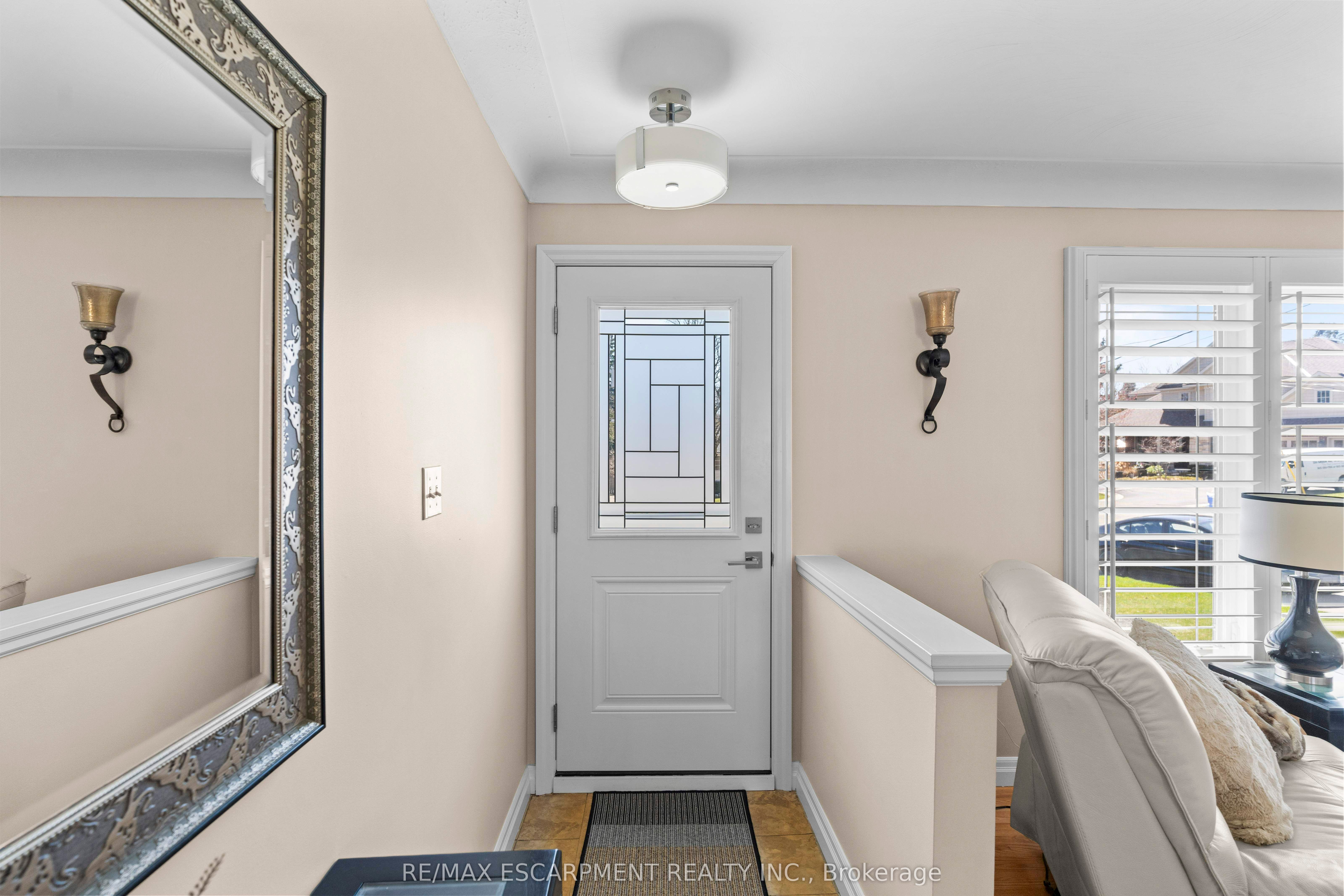 77 Hill Crest N/a Property Photo 4