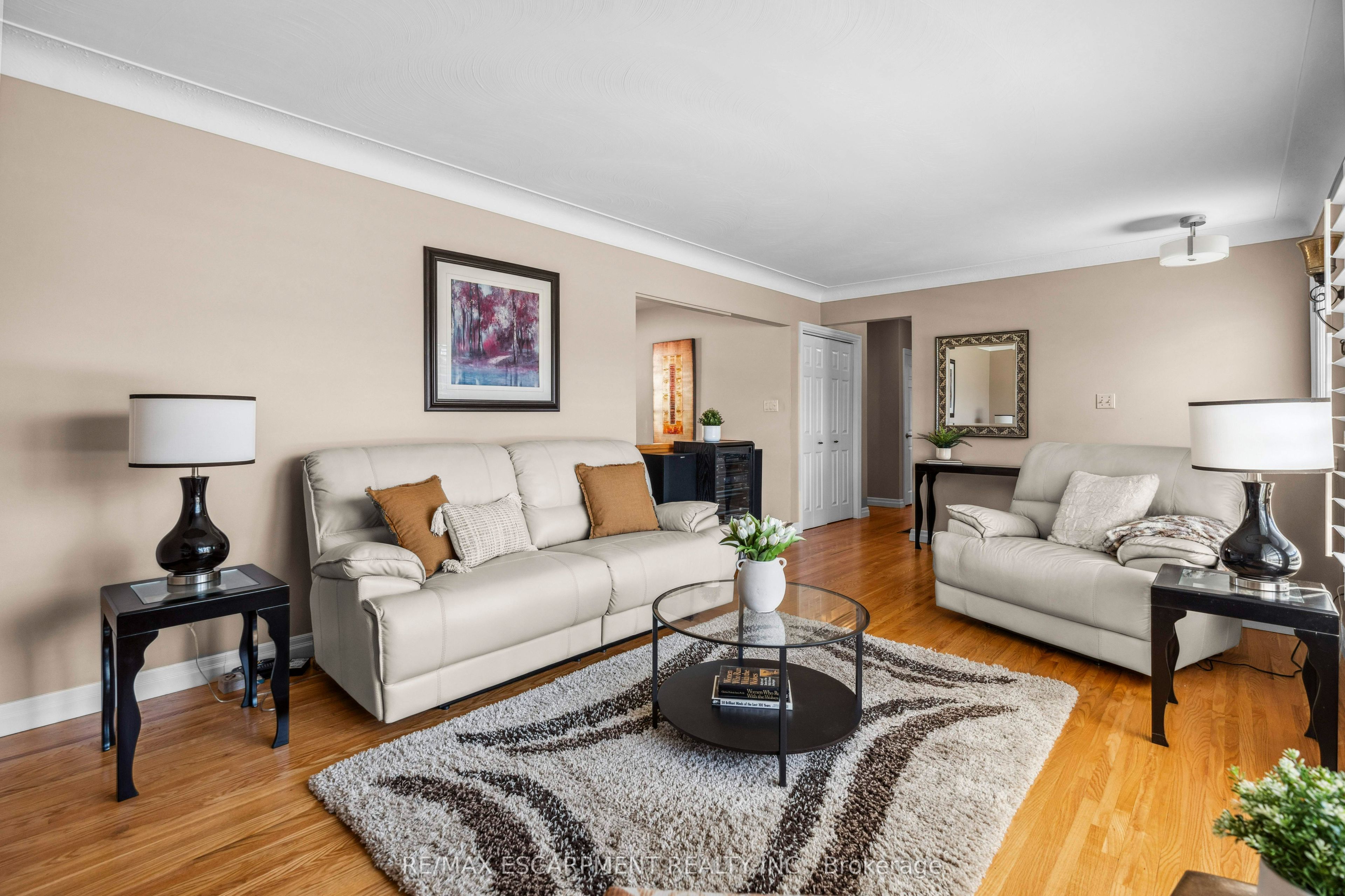 77 Hill Crest N/a Property Photo 6