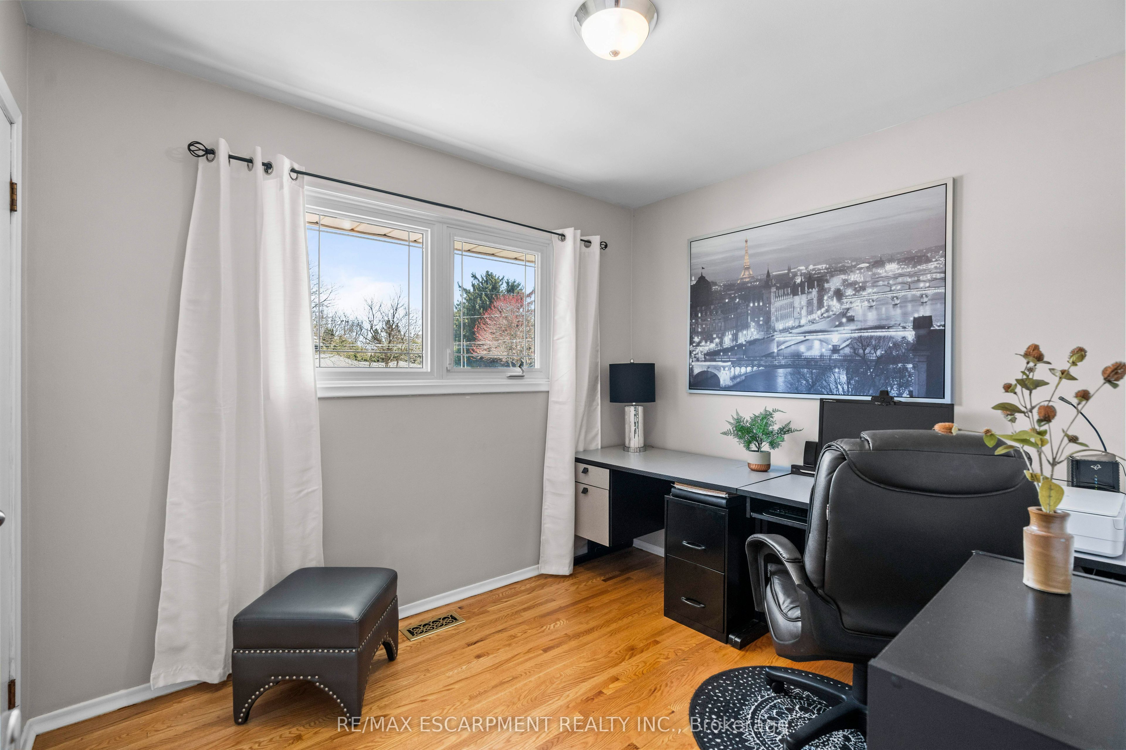 77 Hill Crest N/a Property Photo 11