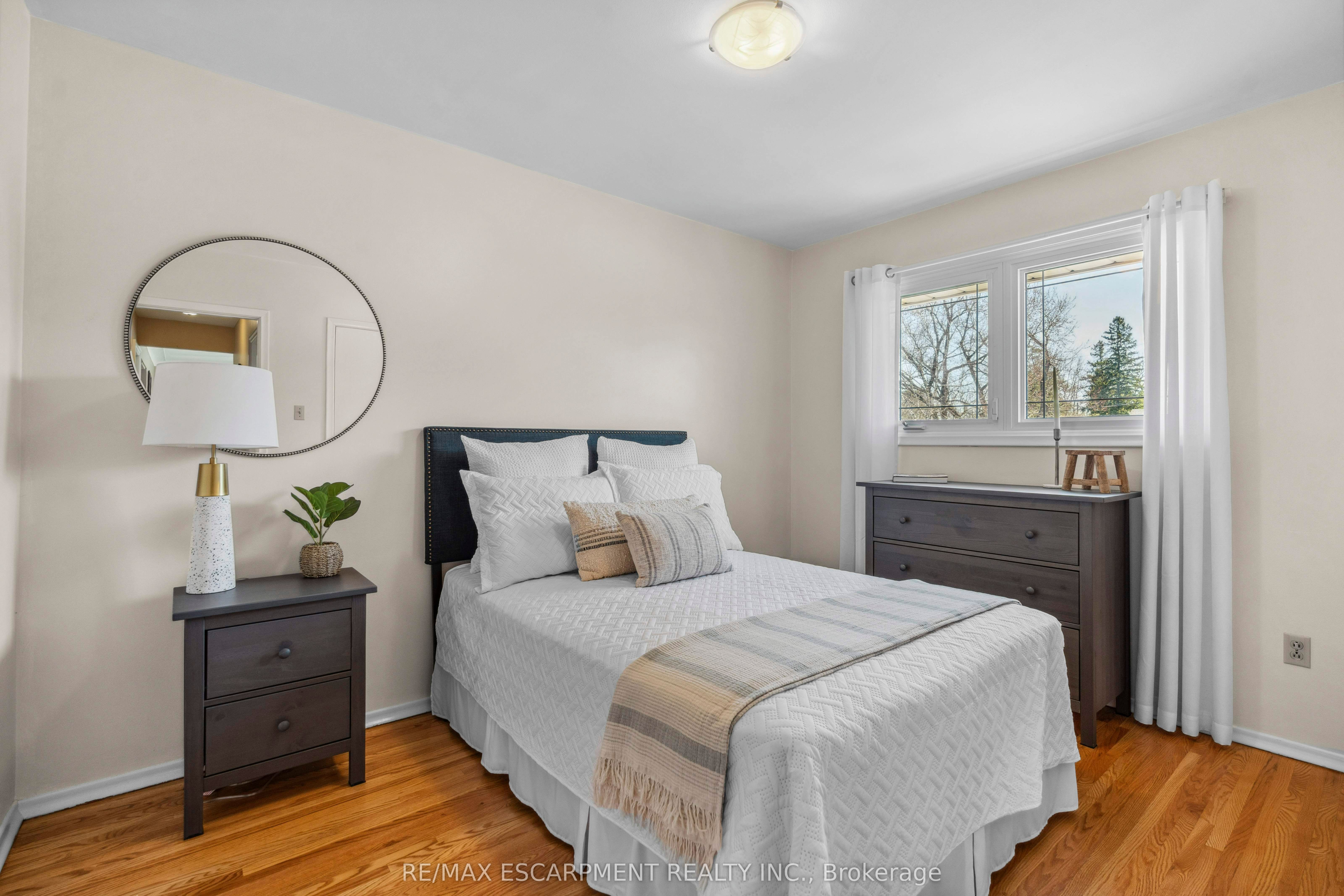 77 Hill Crest N/a Property Photo 12