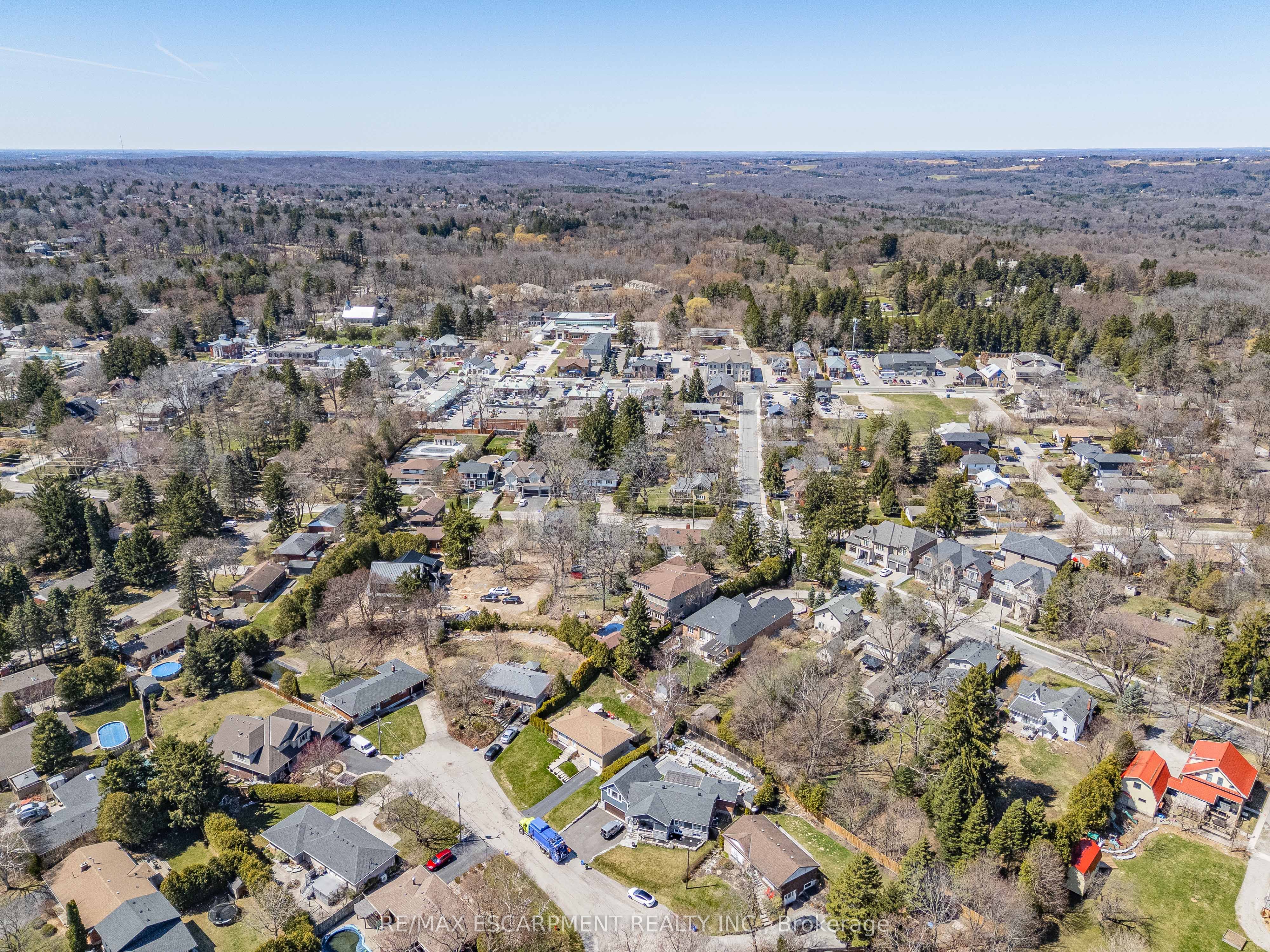 77 Hill Crest N/a Property Photo 32