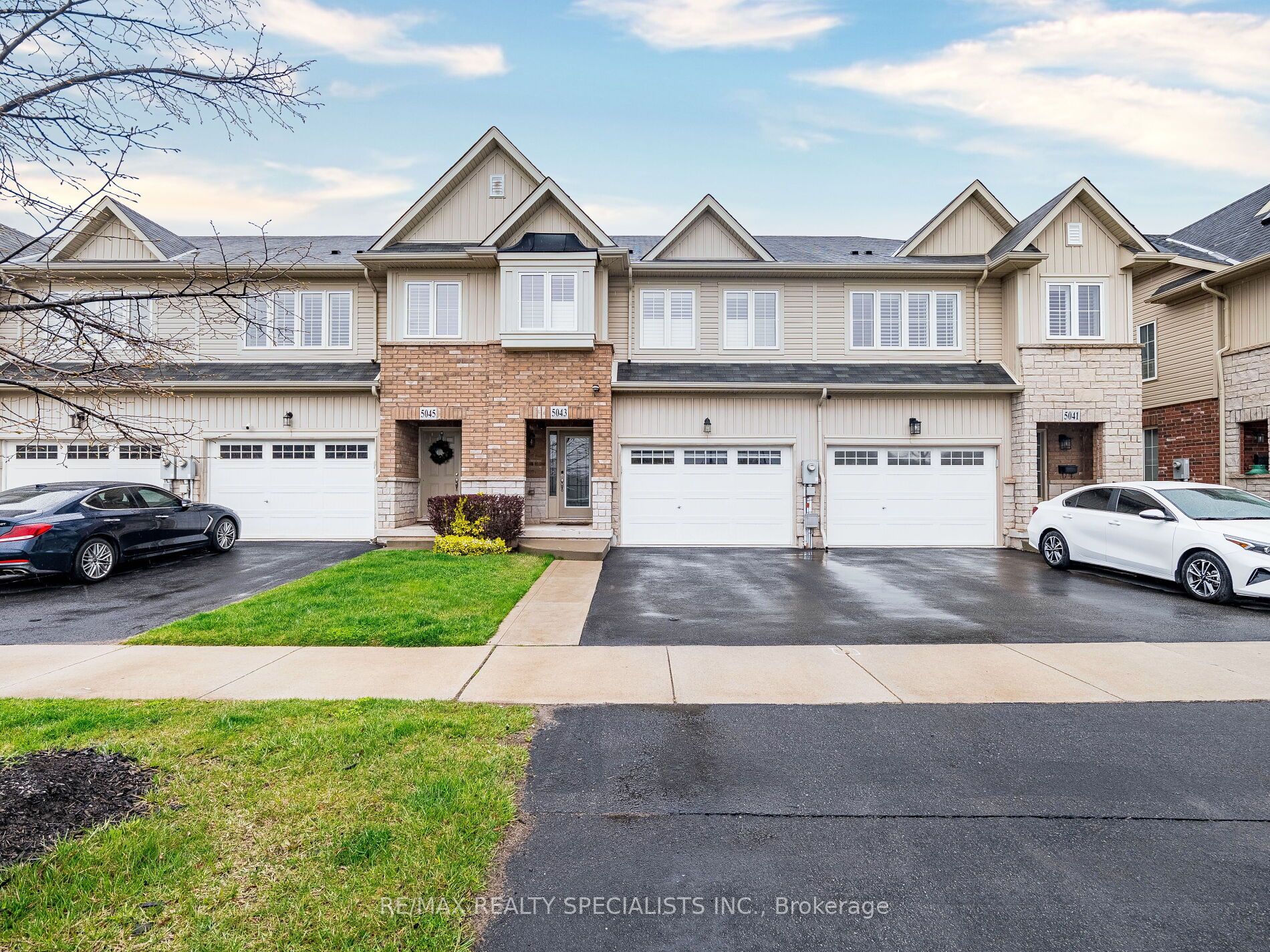 5043 Serena Drive Property Photo 1