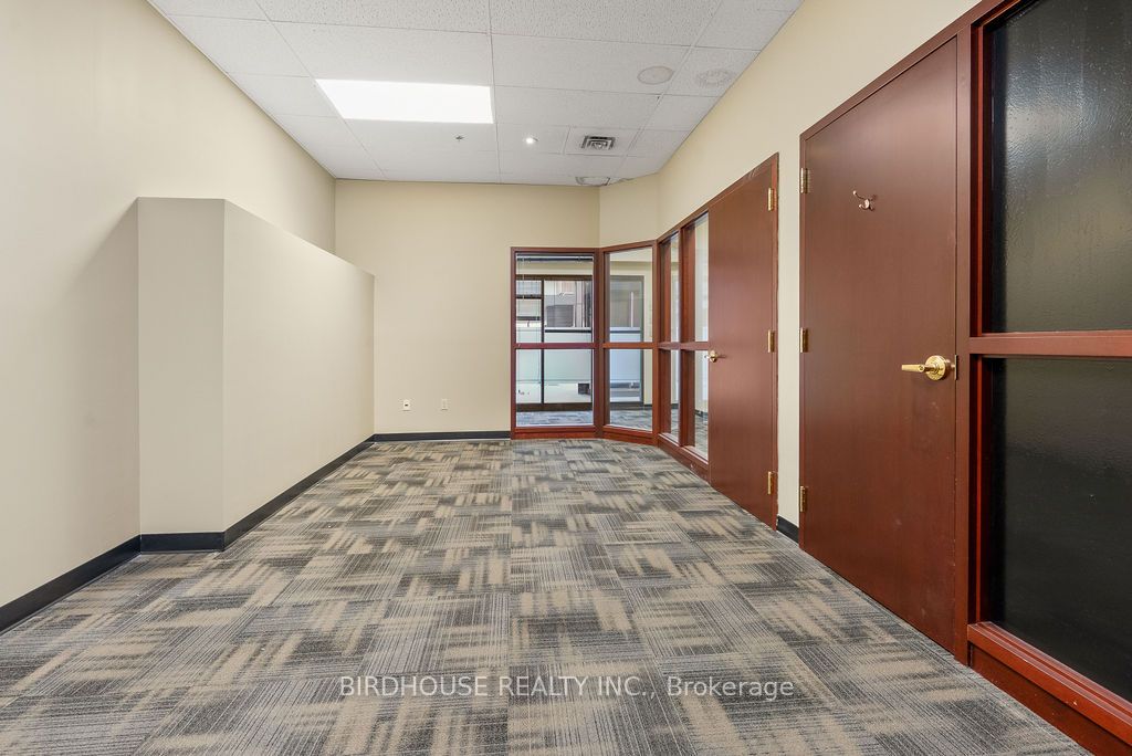 #105 - 189 Kent Street Property Photo 7