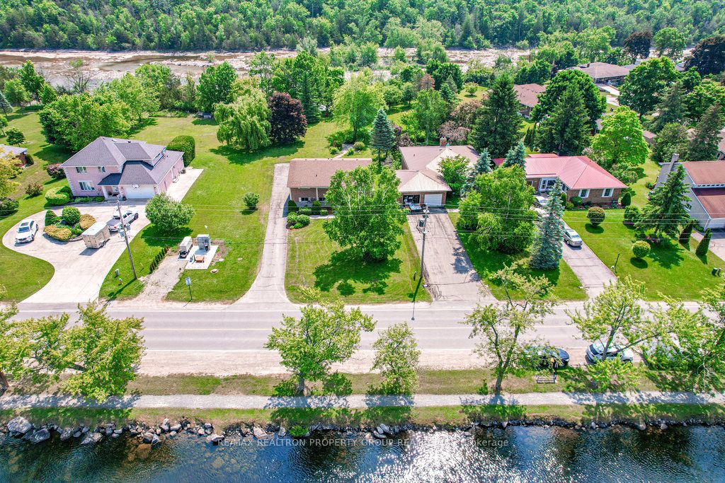 55 Trent Drive Property Photo 1