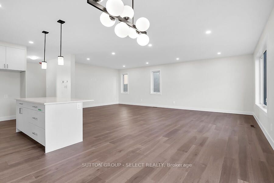 7966 Fallon Drive 17 Property Photo 6