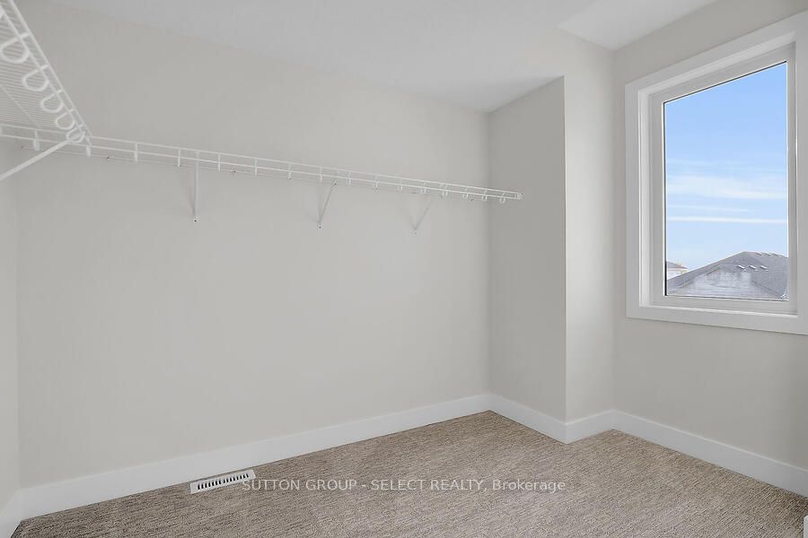 7966 Fallon Drive 17 Property Photo 12