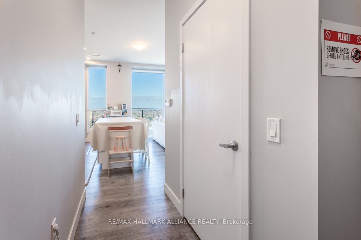 100 Garment Street 1508 Property Photo 9