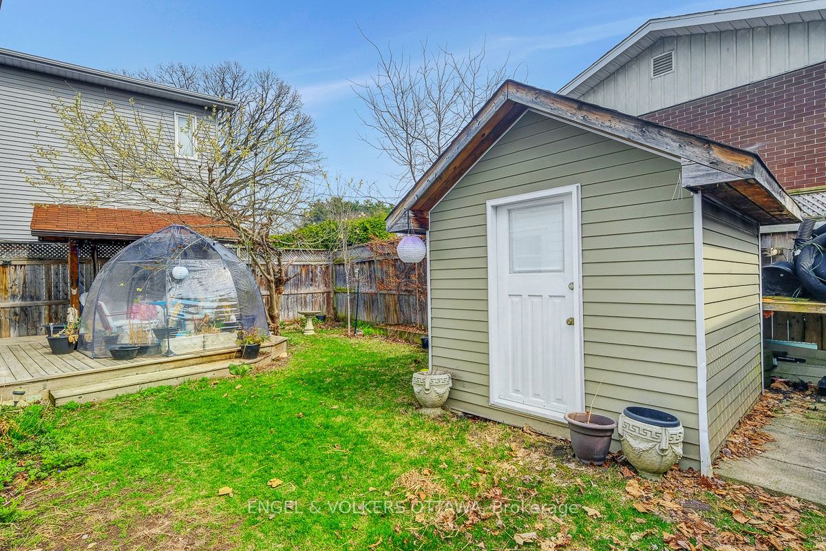 989 Bakervale Drive Property Photo 14