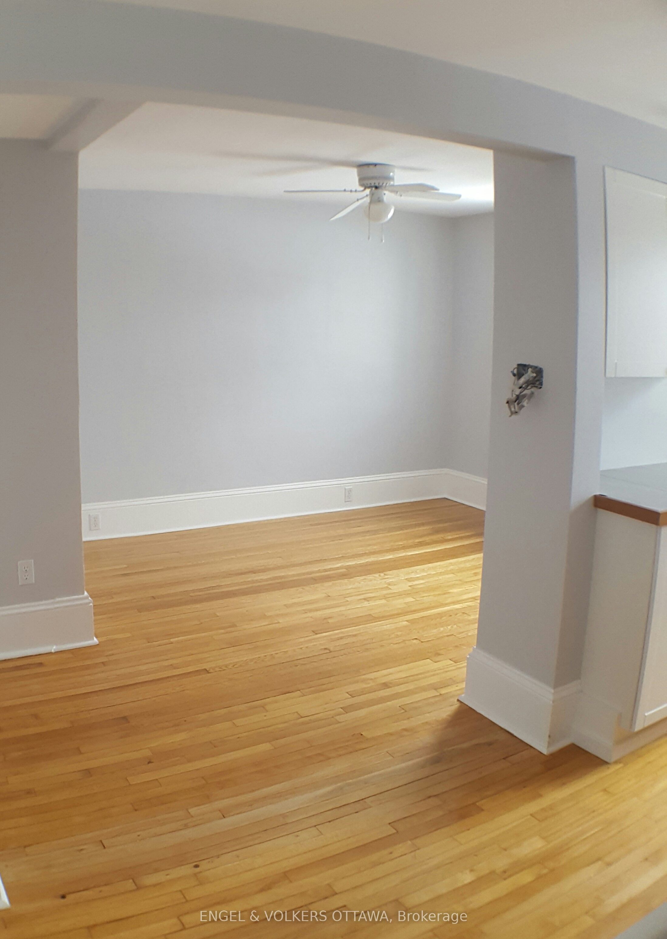 989 Bakervale Drive Property Photo 33
