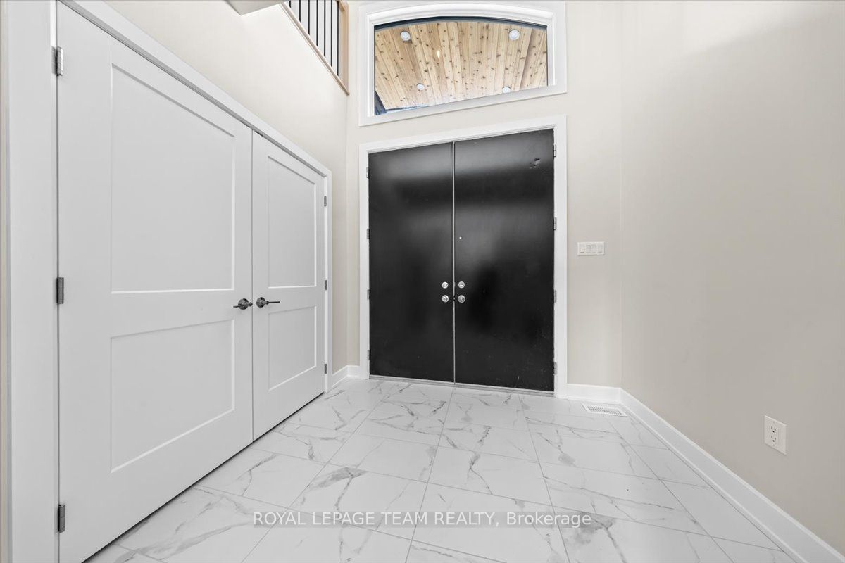 72 Synergy Way Property Photo 3