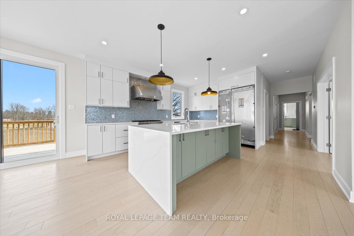 72 Synergy Way Property Photo 4