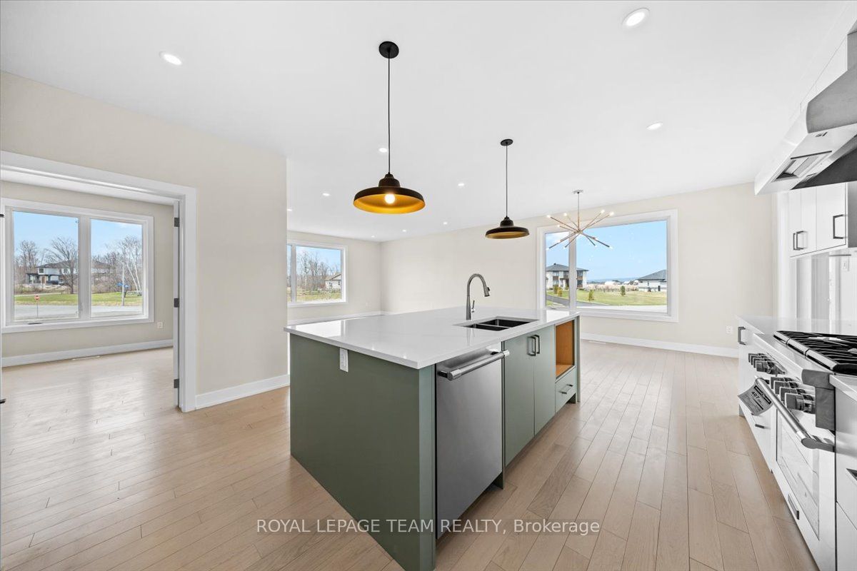 72 Synergy Way Property Photo 7