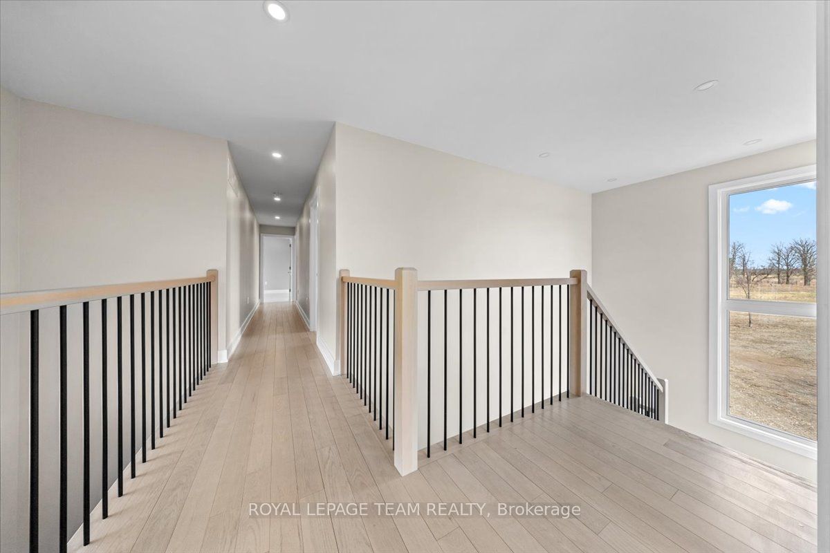 72 Synergy Way Property Photo 16