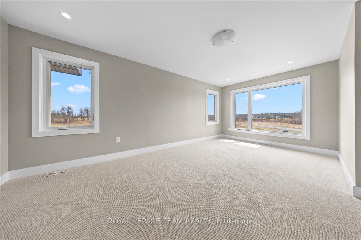 72 Synergy Way Property Photo 18