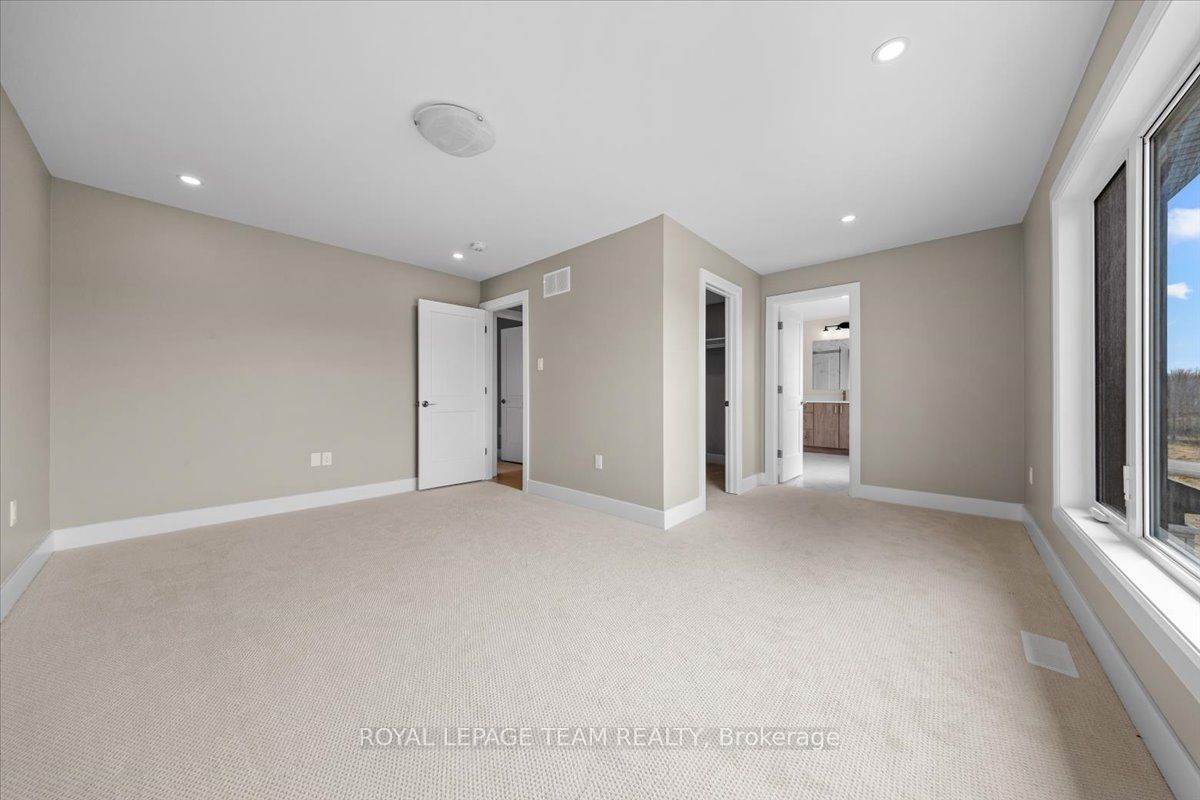 72 Synergy Way Property Photo 30