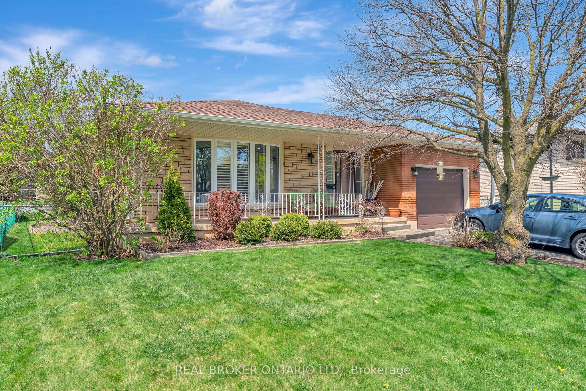 64 Farringford Drive Property Photo