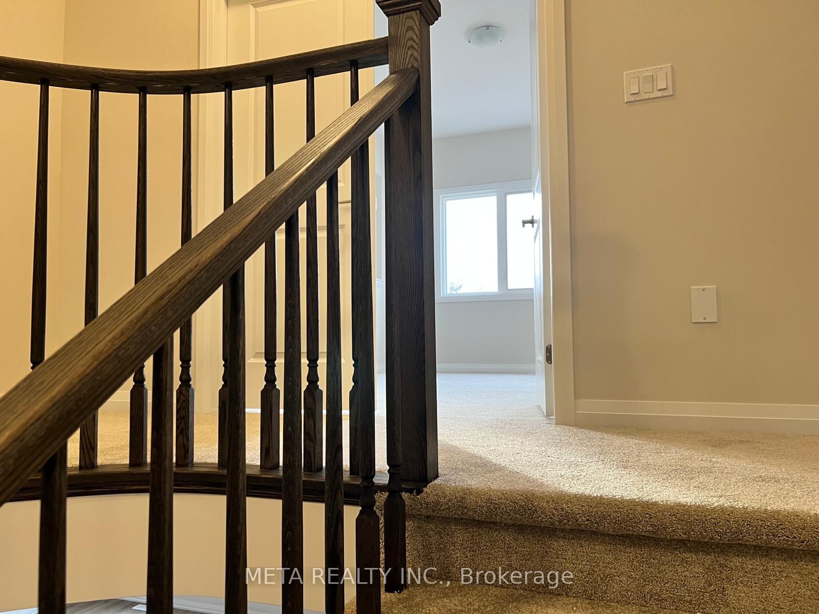 1013 Kraft Road N Property Photo 19