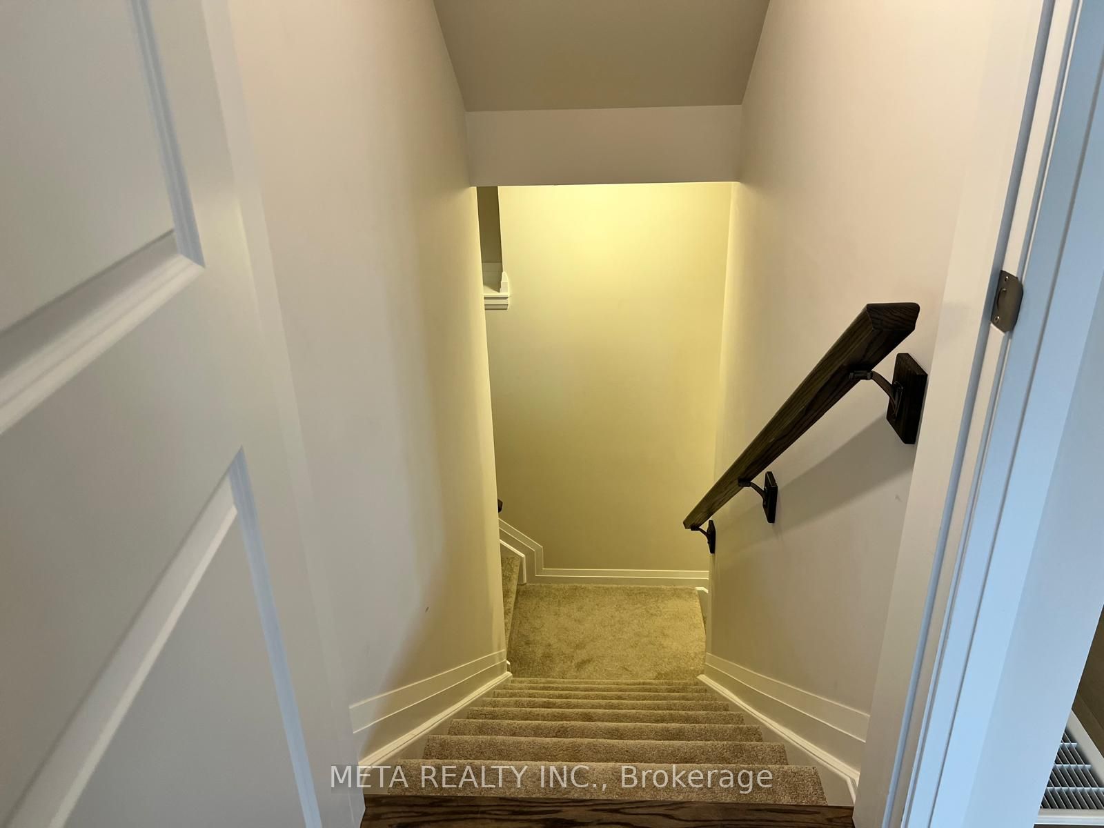 1013 Kraft Road N Property Photo 37