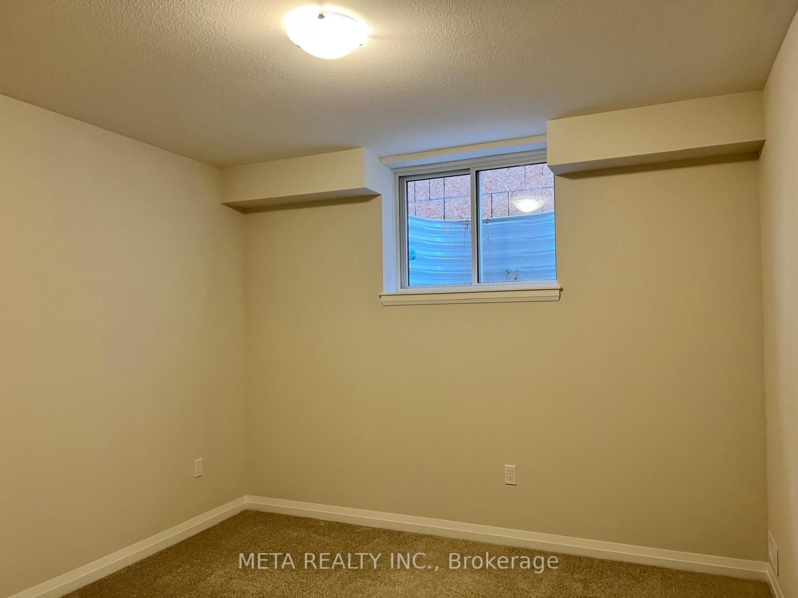 1013 Kraft Road N Property Photo 39