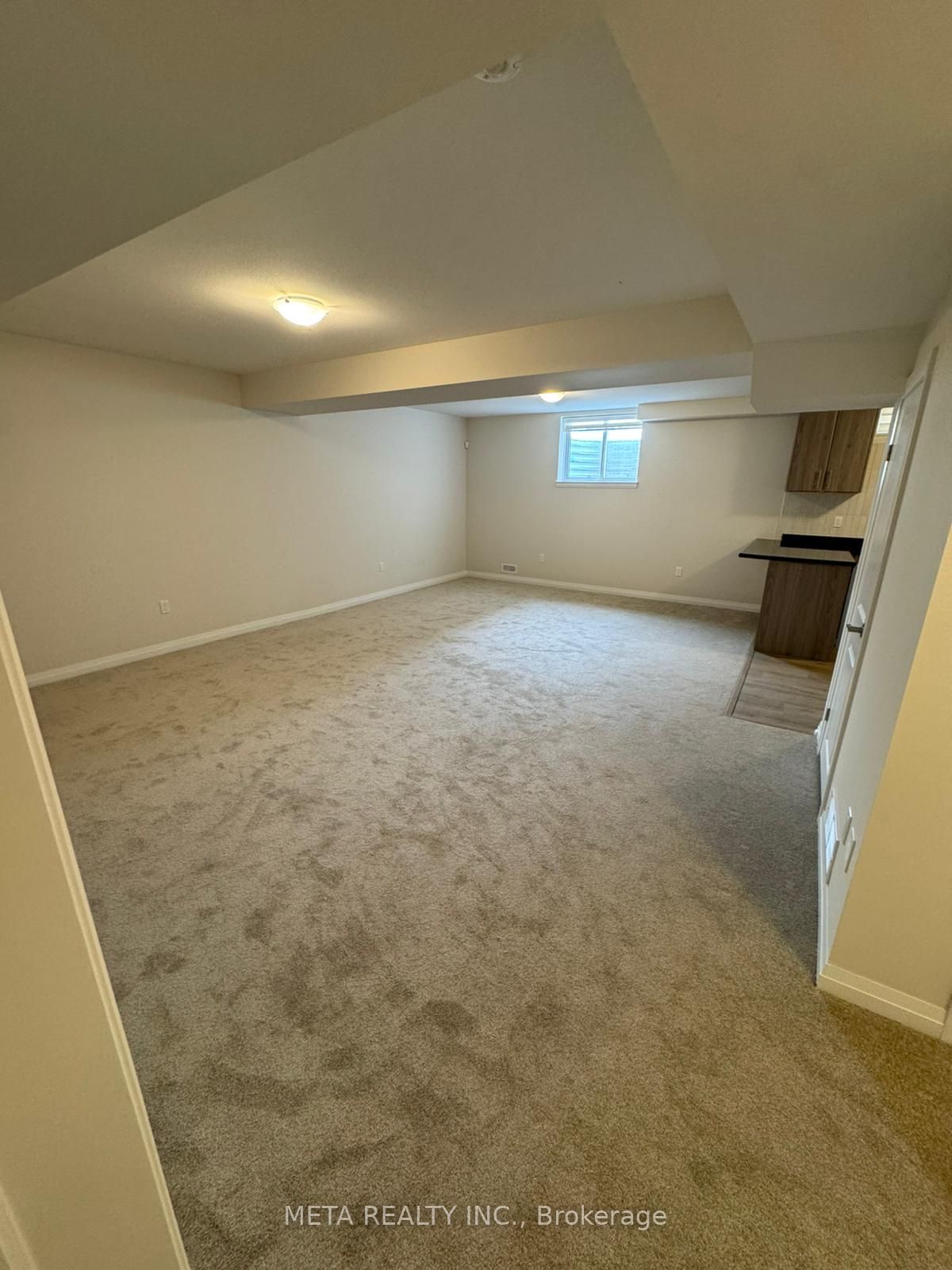 1013 Kraft Road N Property Photo 44