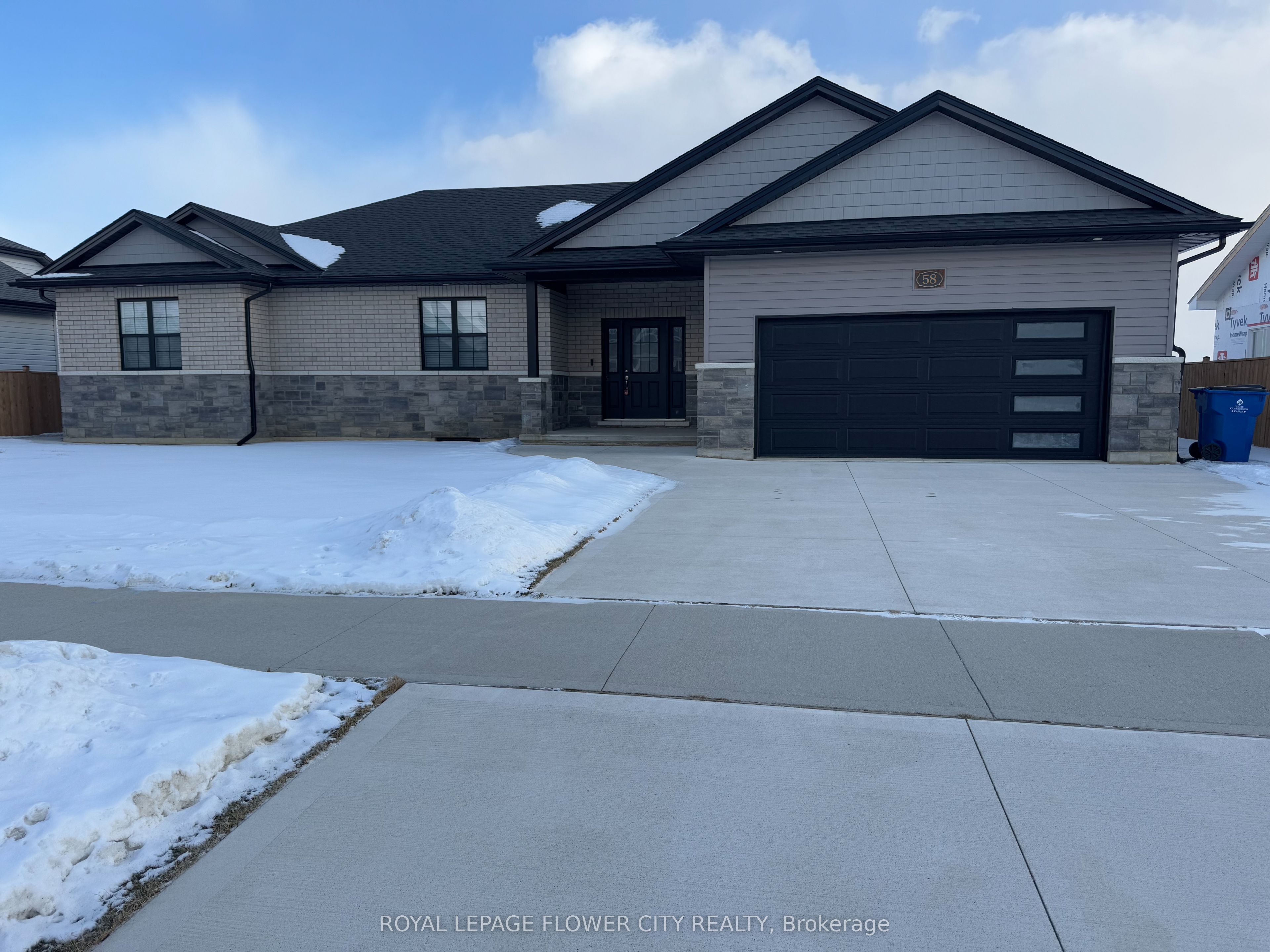 58 Sleepy Meadow Drive Property Photo 3