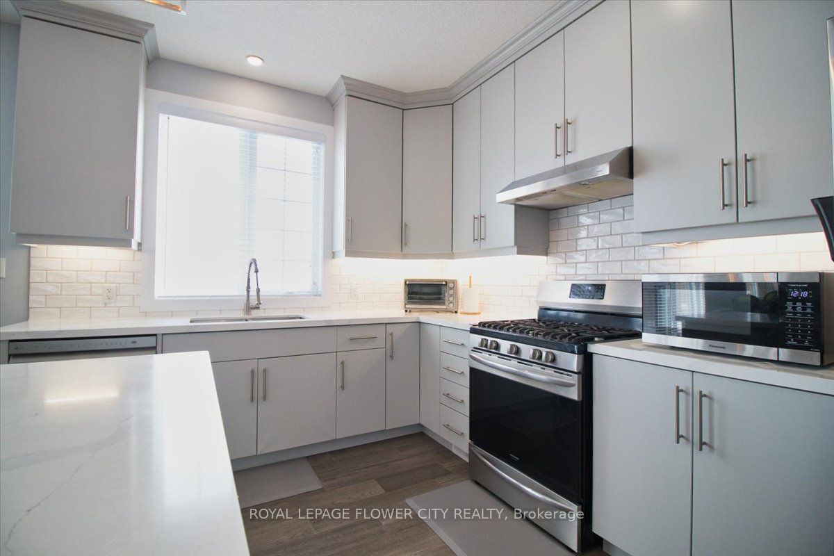 58 Sleepy Meadow Drive Property Photo 12
