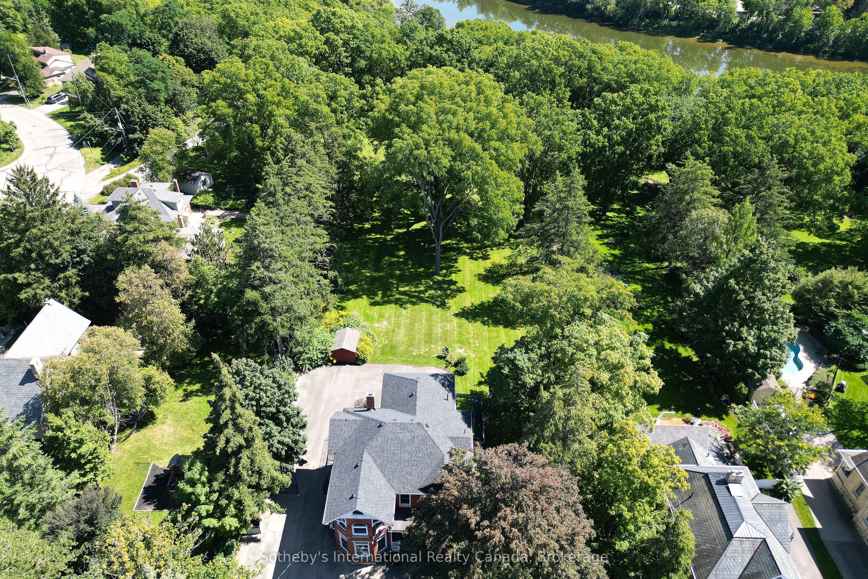 199 Grand River Street Property Photo 7