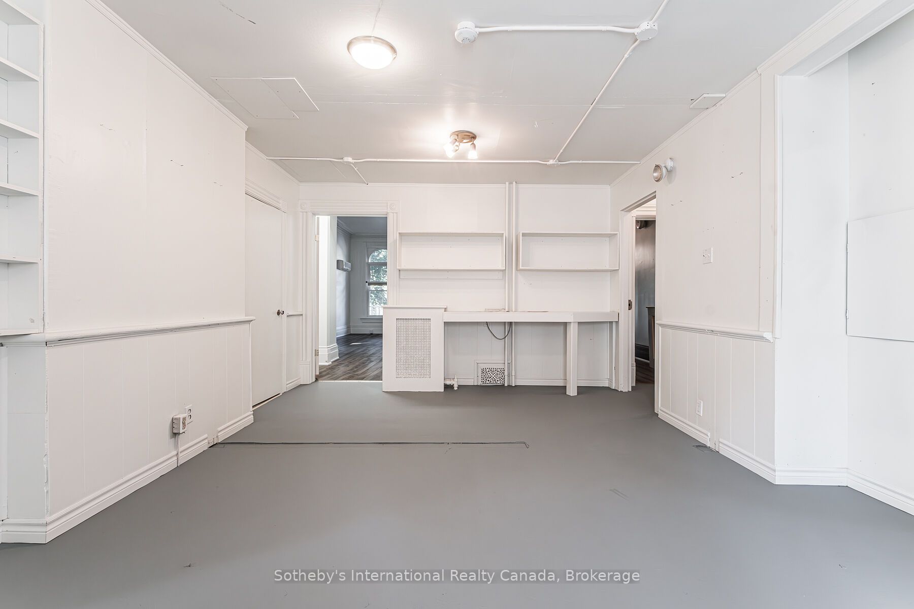 199 Grand River Street Property Photo 23