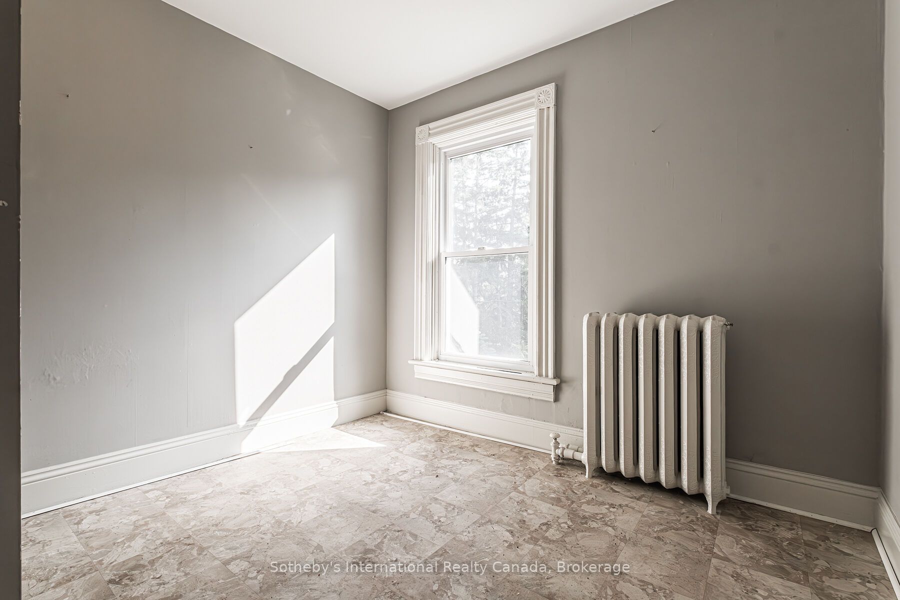 199 Grand River Street Property Photo 29
