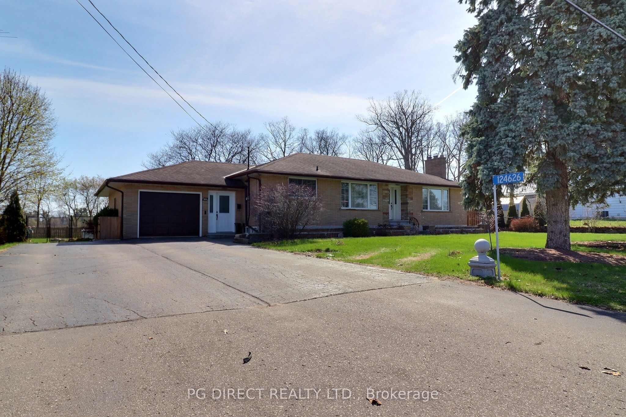124626 Simcoe Street Property Photo