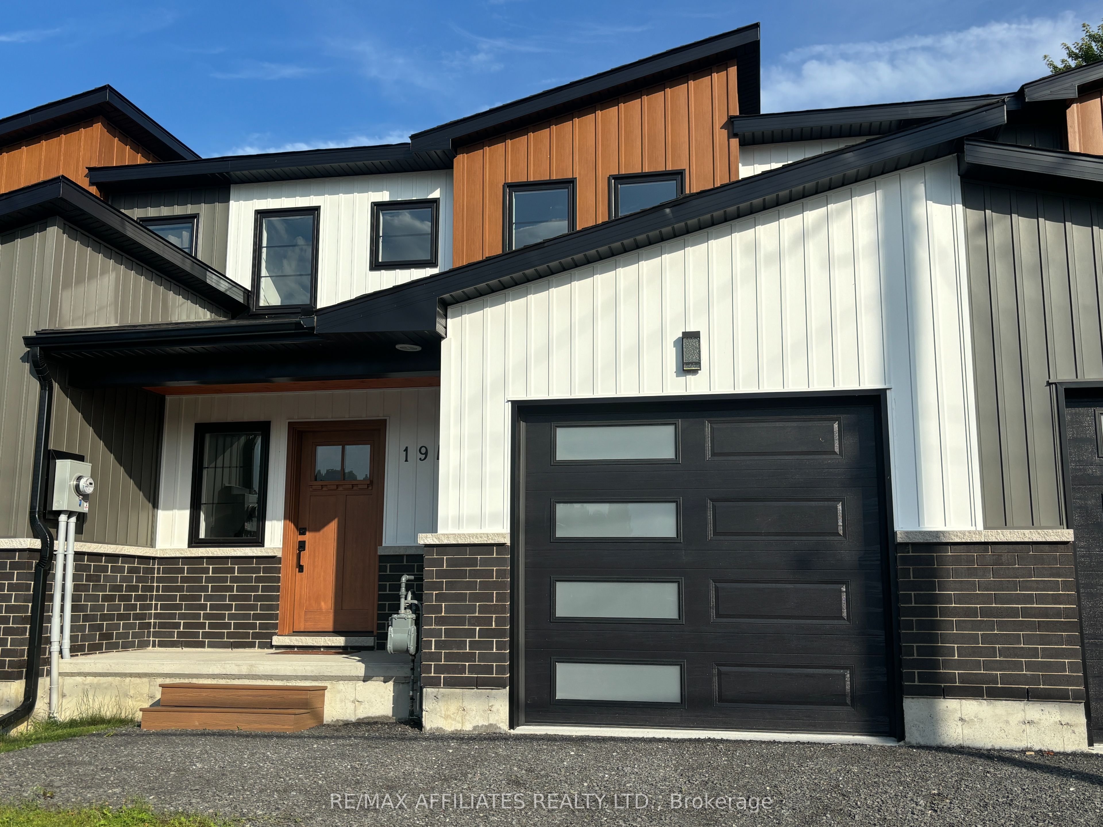 19b Dundas Street Property Photo 1